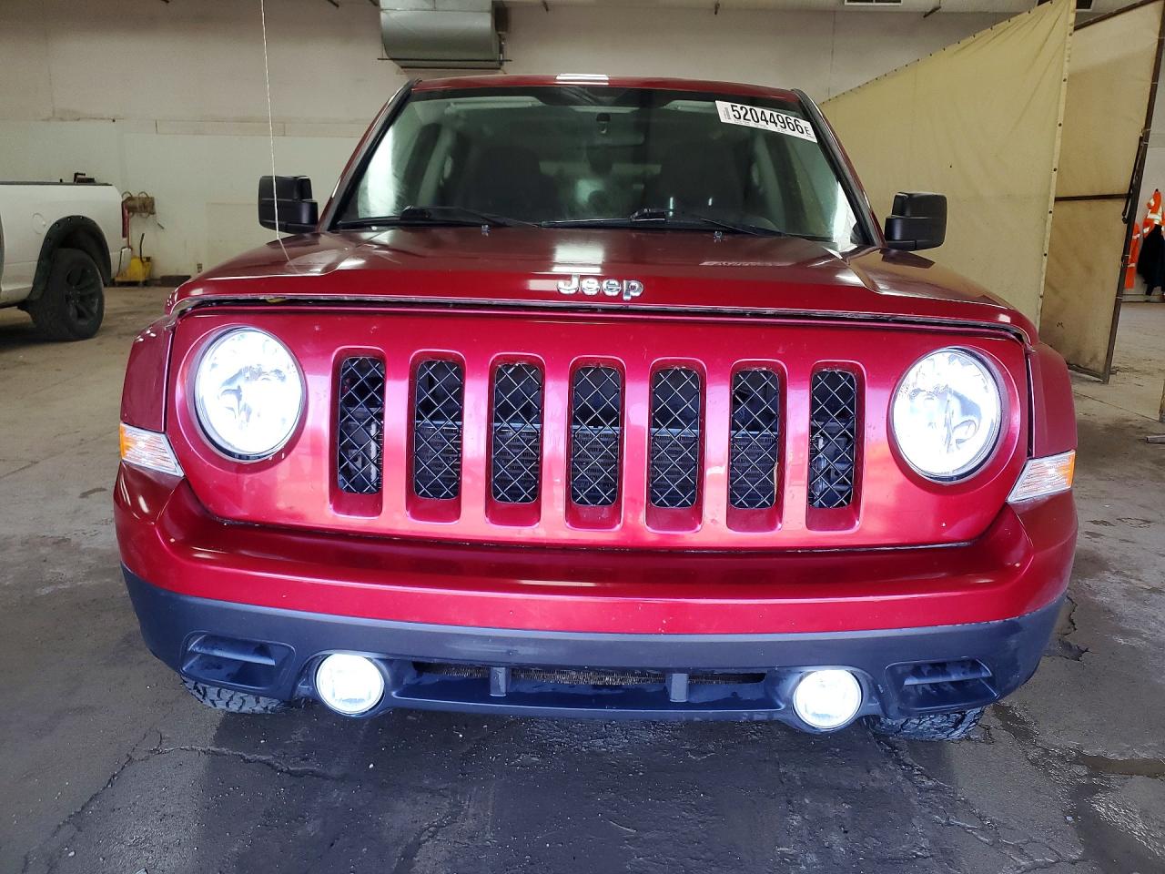 2014 Jeep Patriot Latitude Red vin: 1C4NJRFB8ED852984
