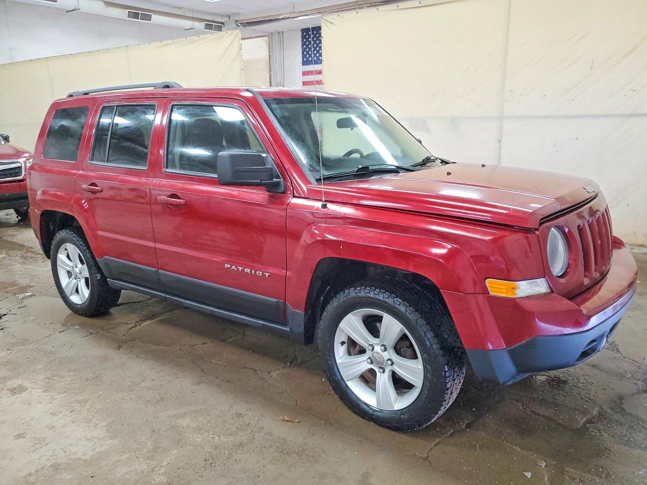 2014 Jeep Patriot Latitude Red vin: 1C4NJRFB8ED852984