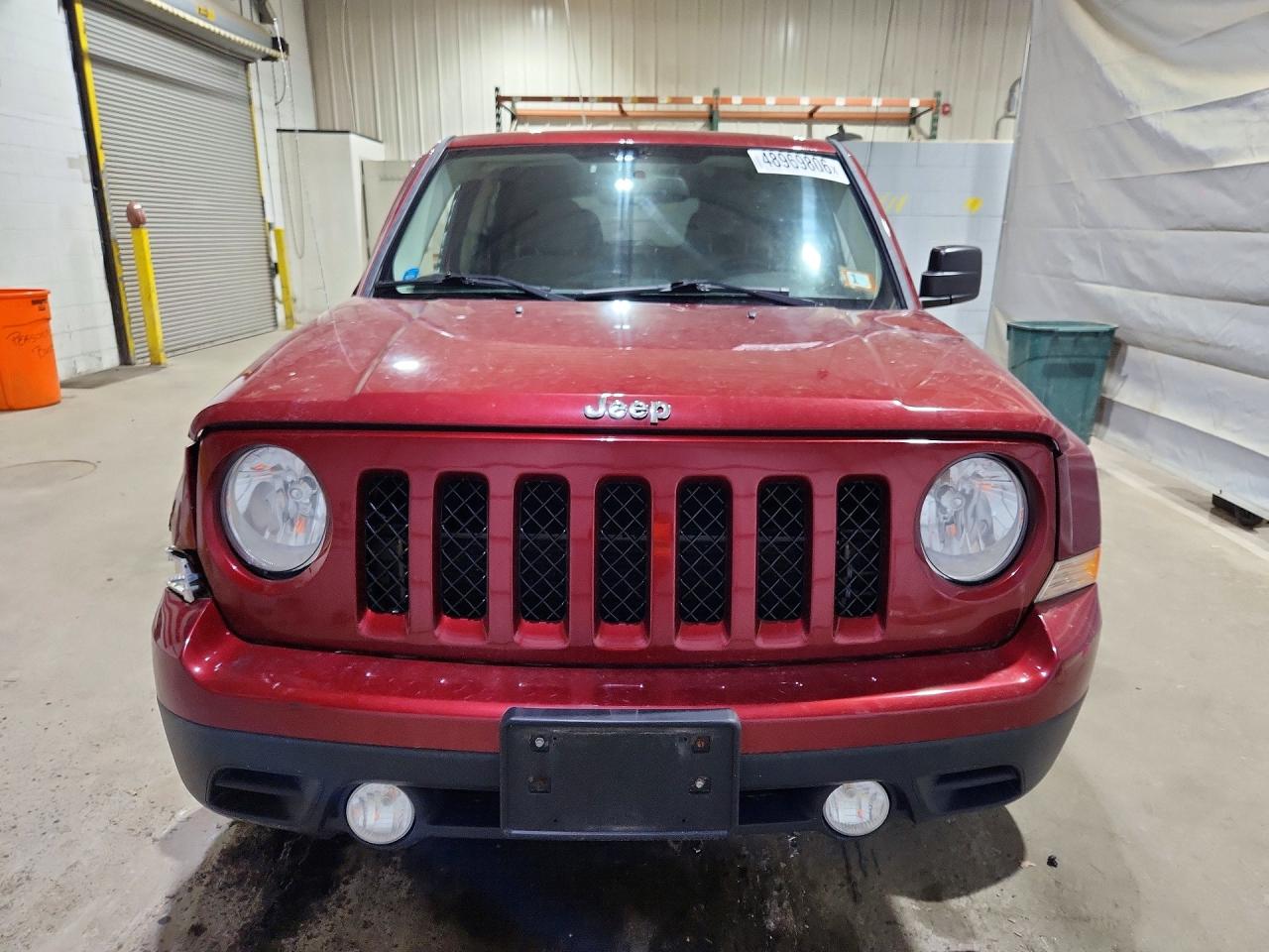 2014 Jeep Patriot Latitude Burgundy vin: 1C4NJRFB8ED910849