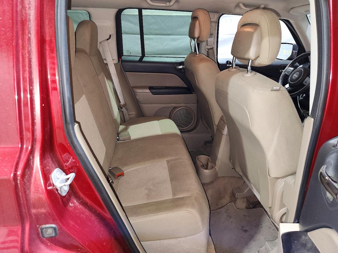 2014 Jeep Patriot Latitude Burgundy vin: 1C4NJRFB8ED910849