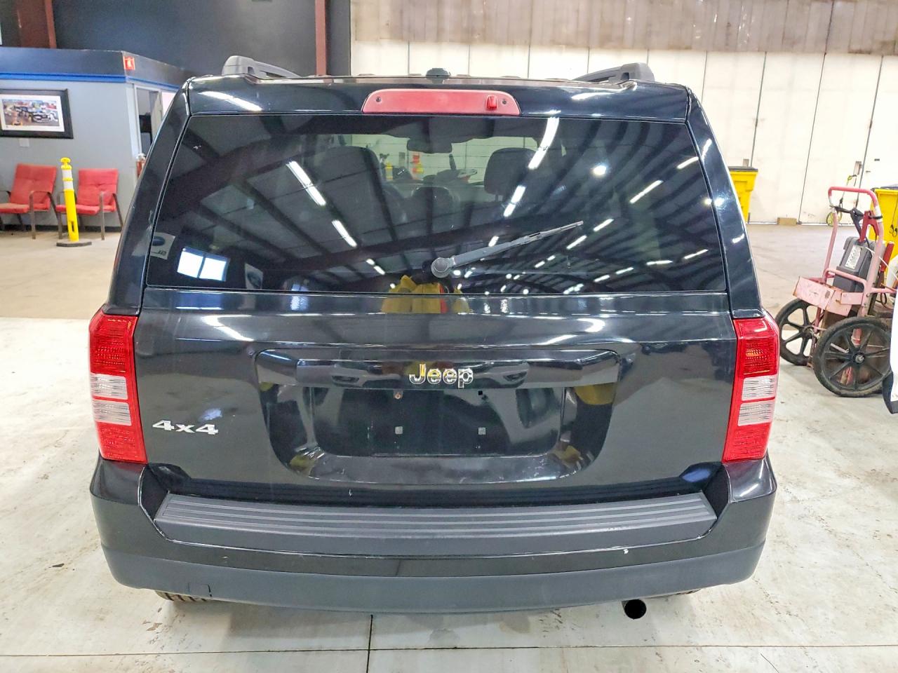 2015 Jeep Patriot Latitude Black vin: 1C4NJRFB8FD376317
