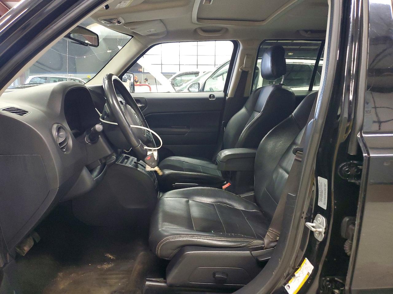 2015 Jeep Patriot Latitude Black vin: 1C4NJRFB8FD376317