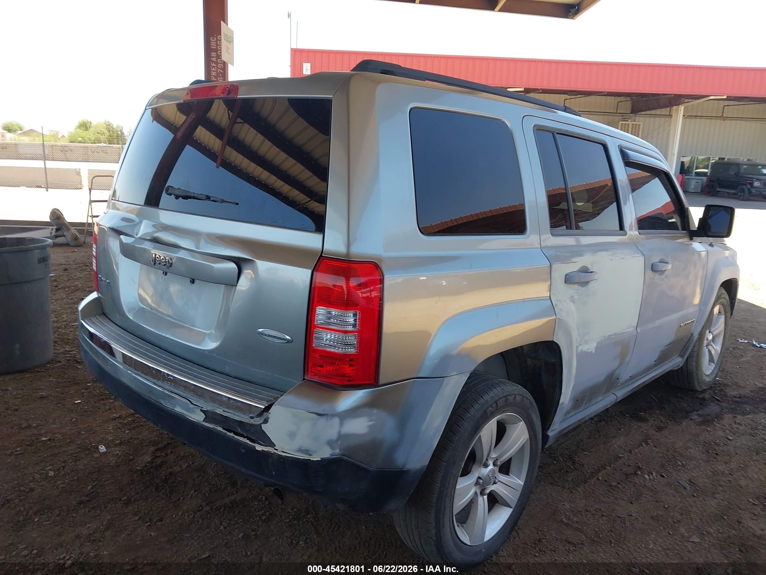2012 Jeep Patriot Latitude Gray vin: 1C4NJRFB9CD523692