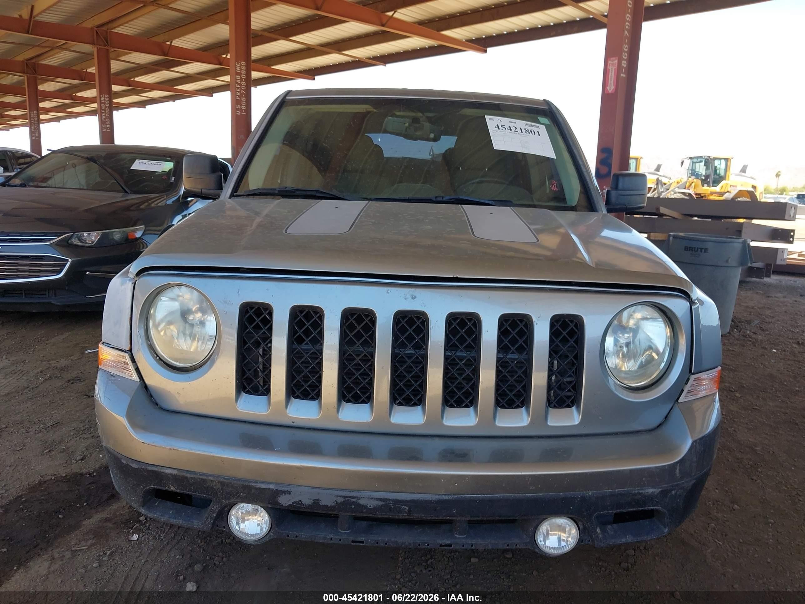 2012 Jeep Patriot Latitude Gray vin: 1C4NJRFB9CD523692