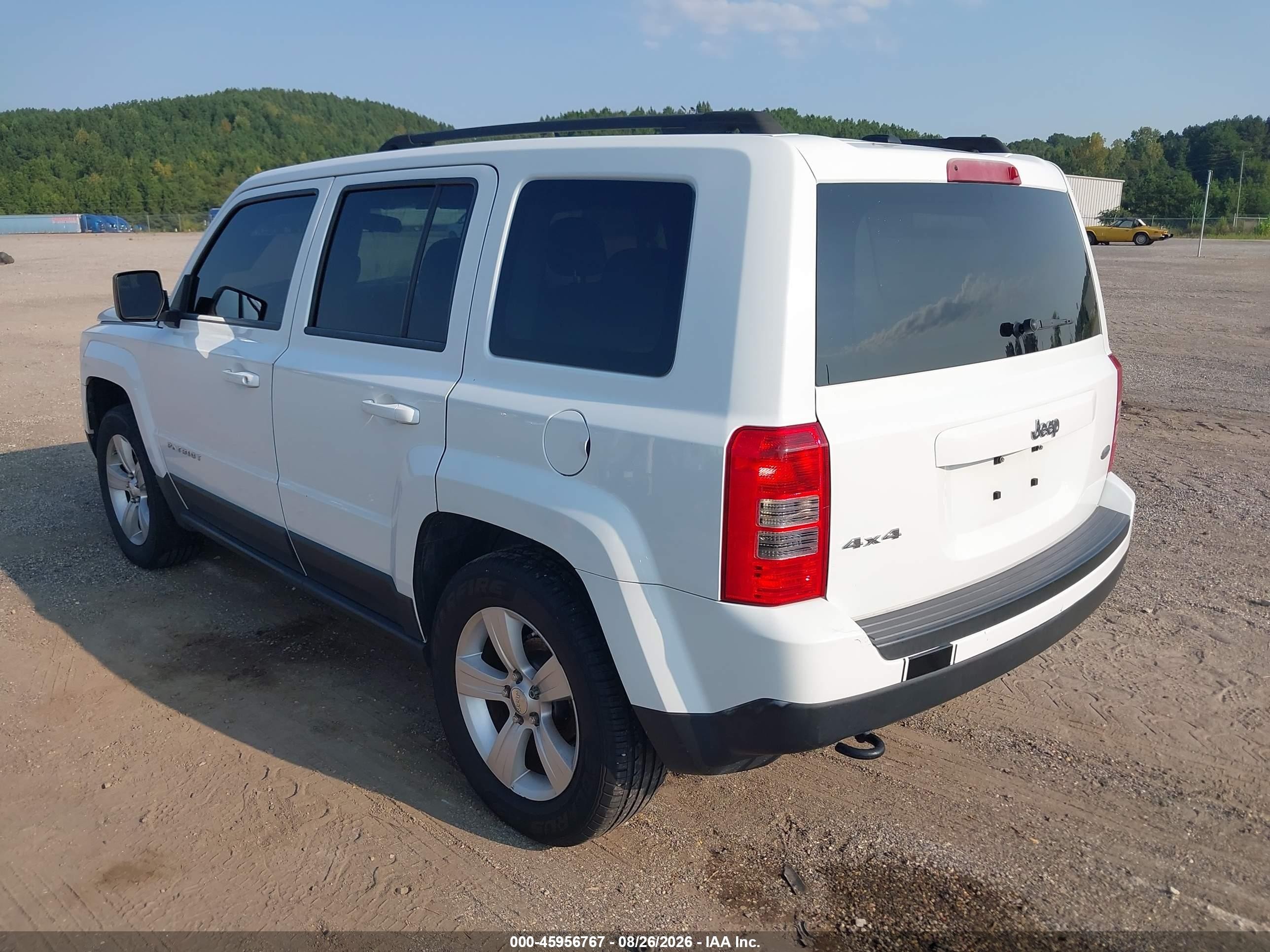 2012 Jeep Patriot Latitude Белый vin: 1C4NJRFB9CD659272