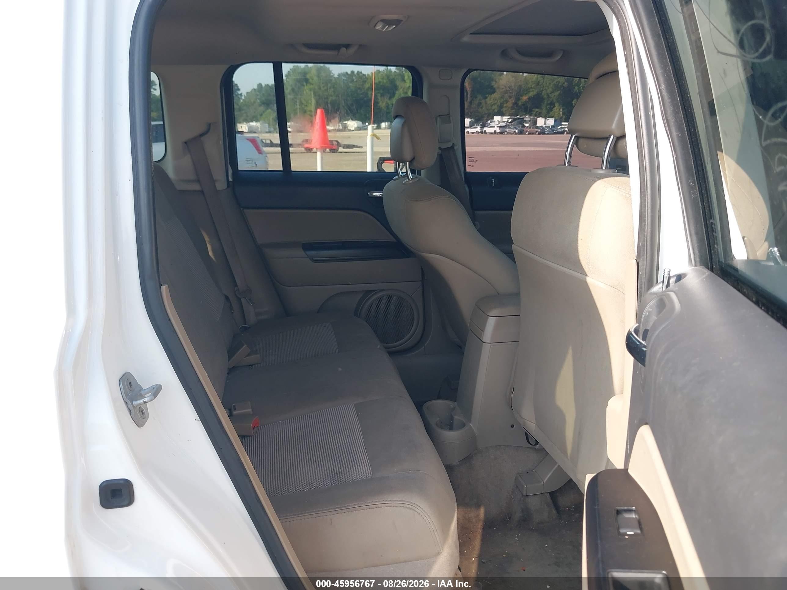 2012 Jeep Patriot Latitude Белый vin: 1C4NJRFB9CD659272