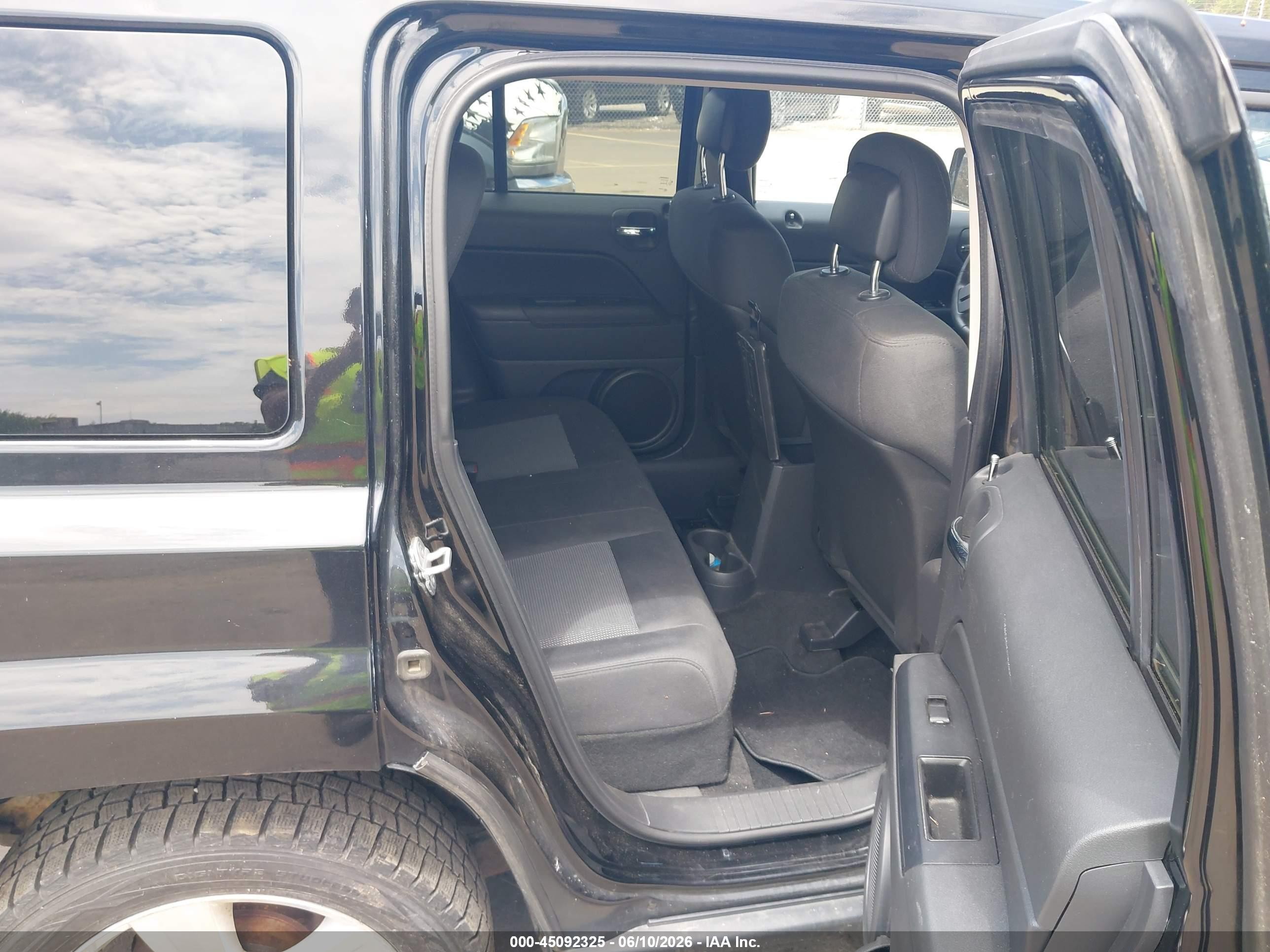 2012 Jeep Patriot Latitude Black vin: 1C4NJRFB9CD671521