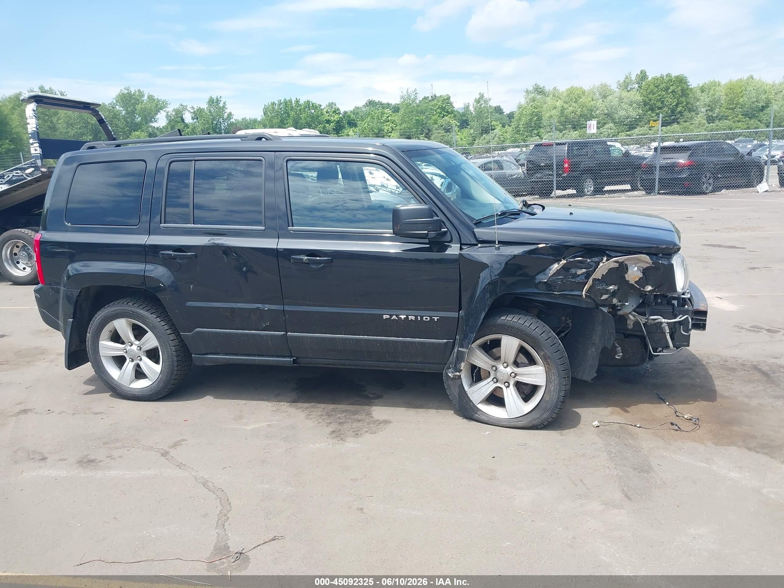 2012 Jeep Patriot Latitude Black vin: 1C4NJRFB9CD671521