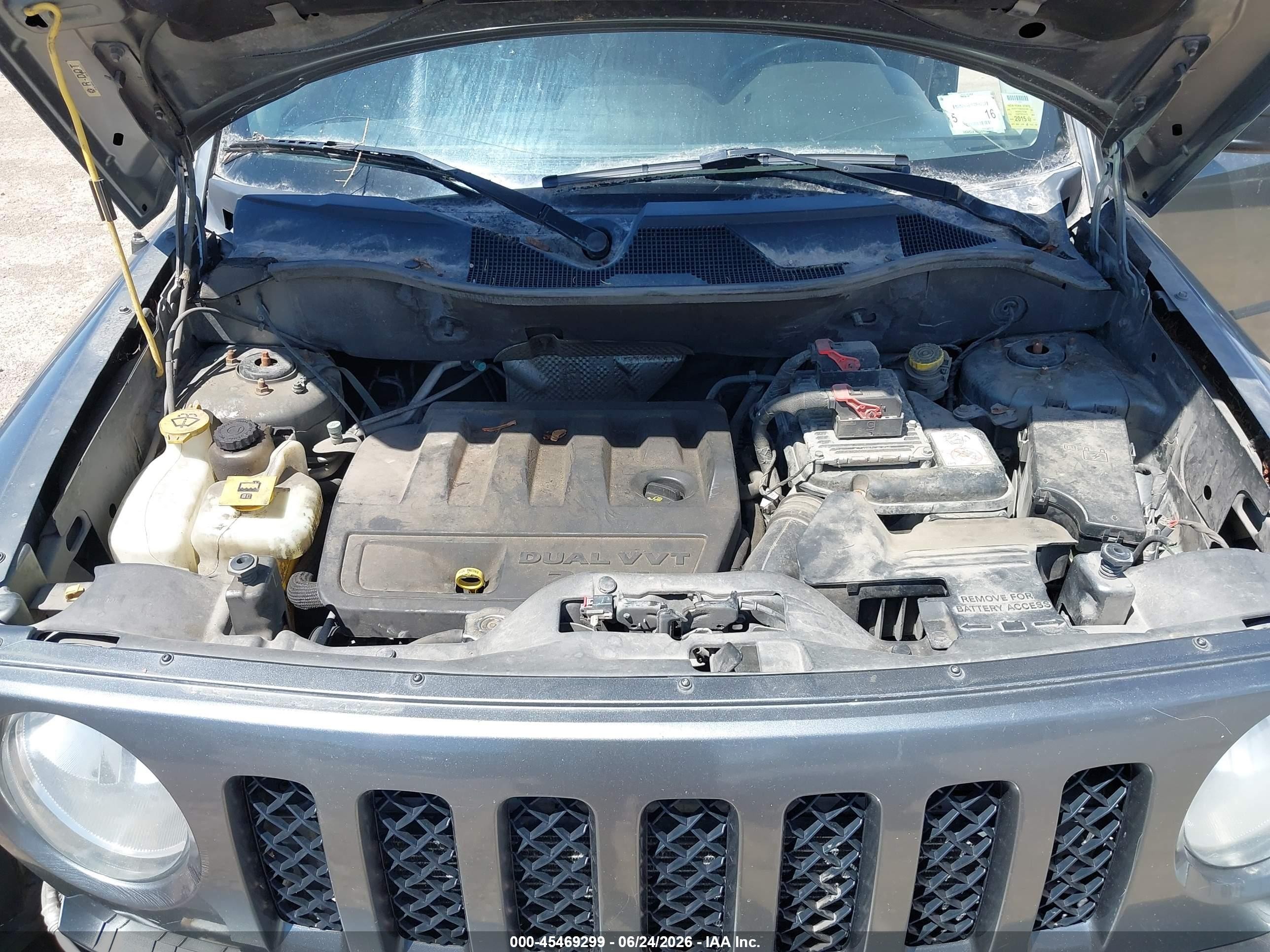2012 Jeep Patriot Latitude Gray vin: 1C4NJRFB9CD683605