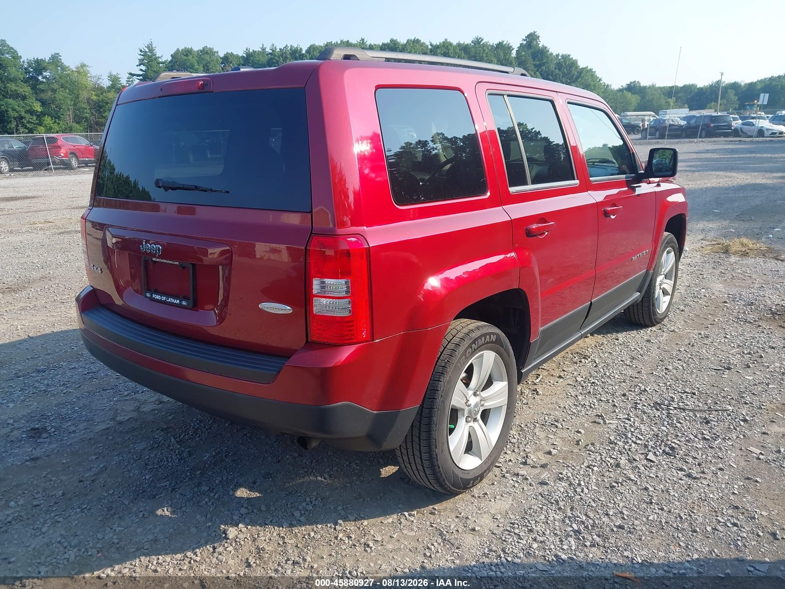 2013 Jeep Patriot Latitude Red vin: 1C4NJRFB9DD121186