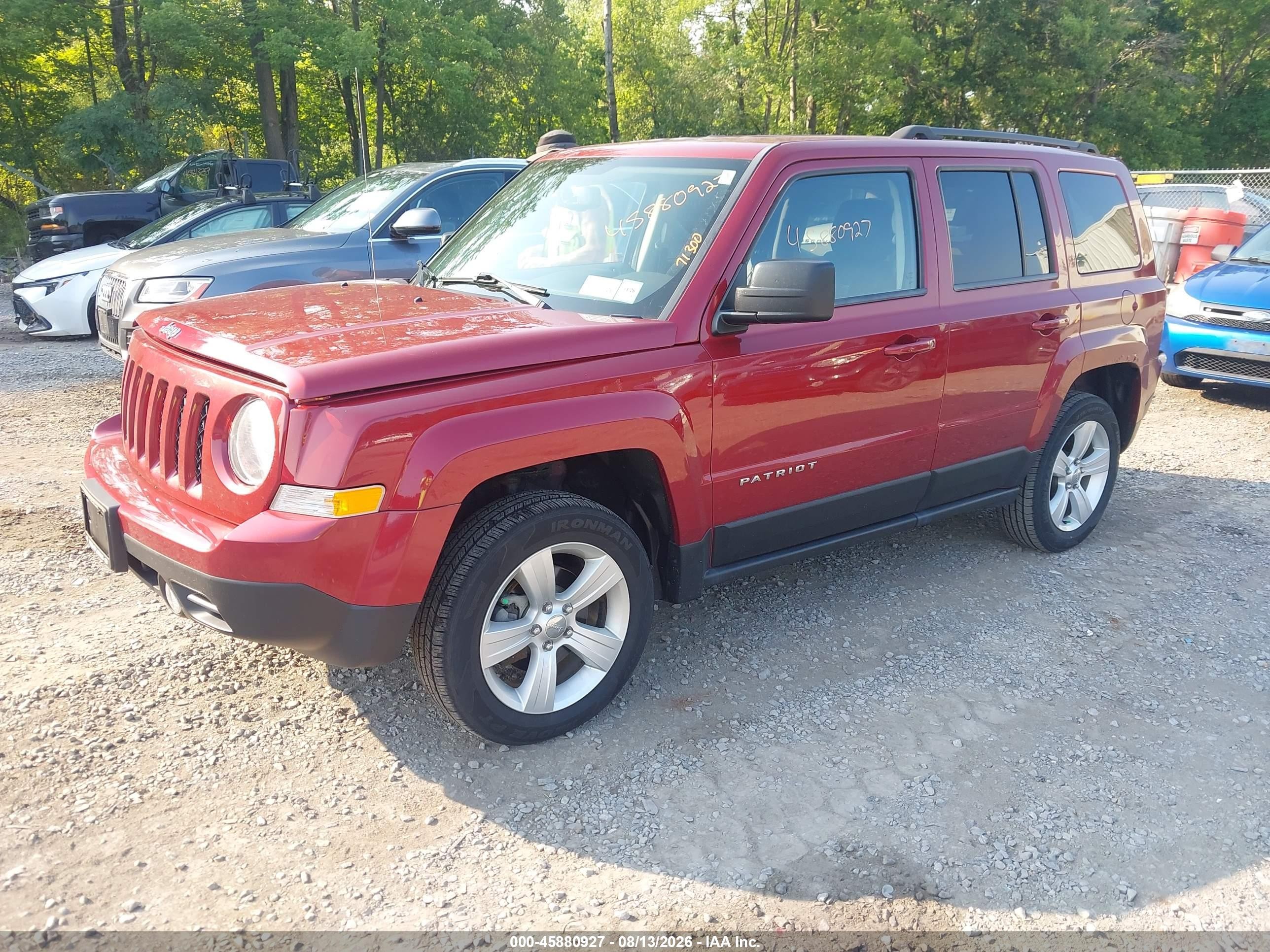 2013 Jeep Patriot Latitude Red vin: 1C4NJRFB9DD121186