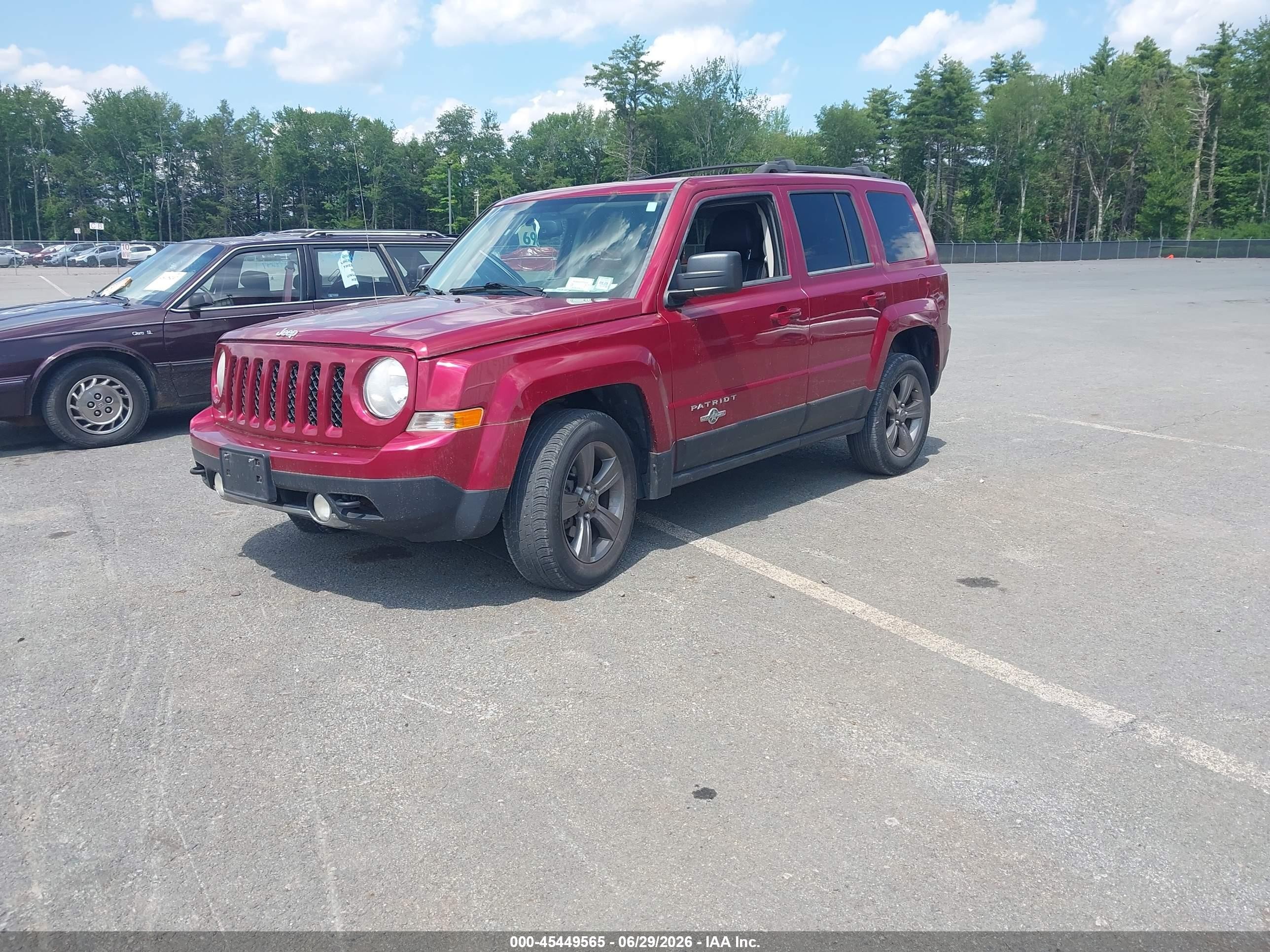 2013 Jeep Patriot Latitude Red vin: 1C4NJRFB9DD263845