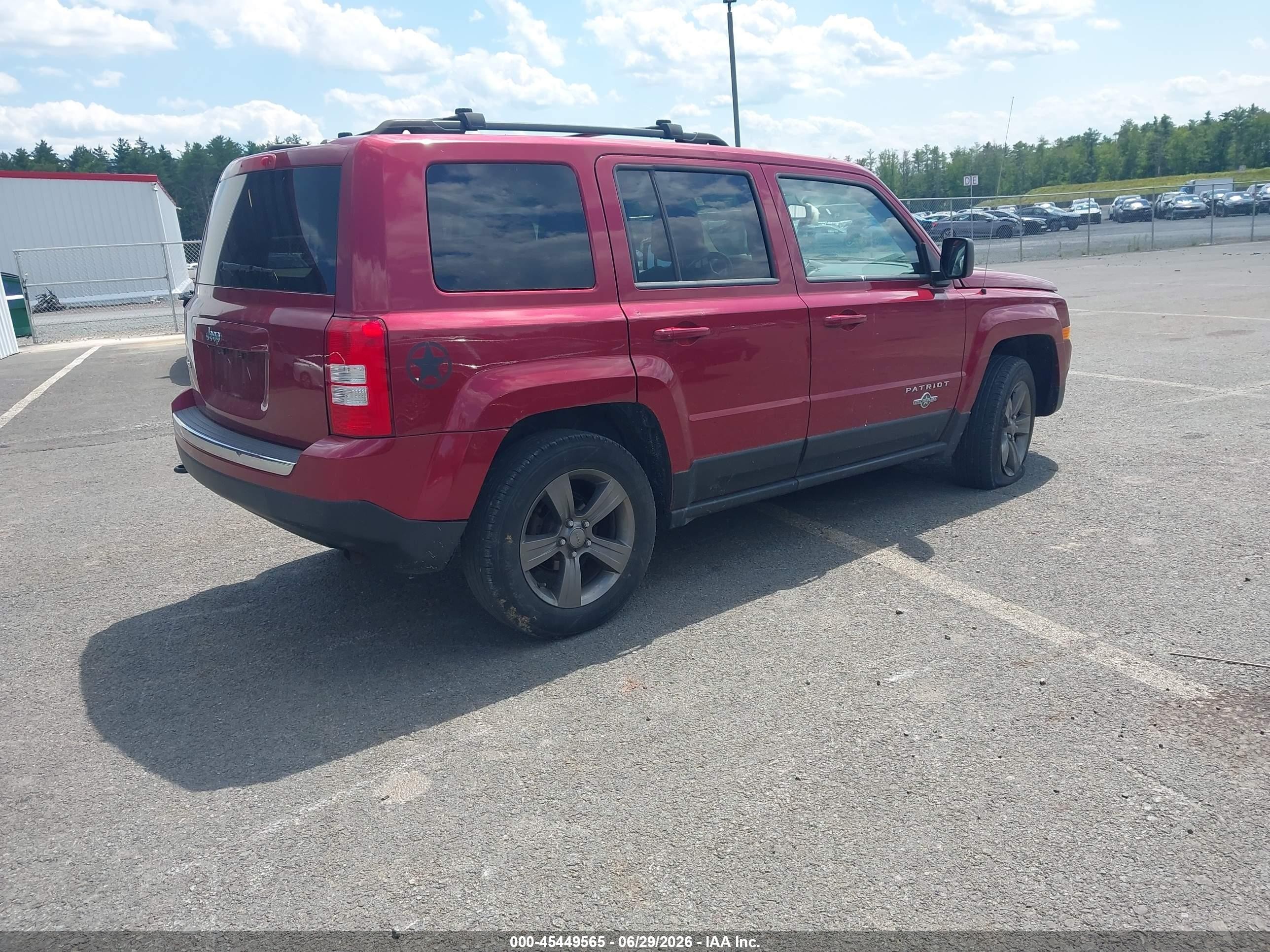 2013 Jeep Patriot Latitude Red vin: 1C4NJRFB9DD263845