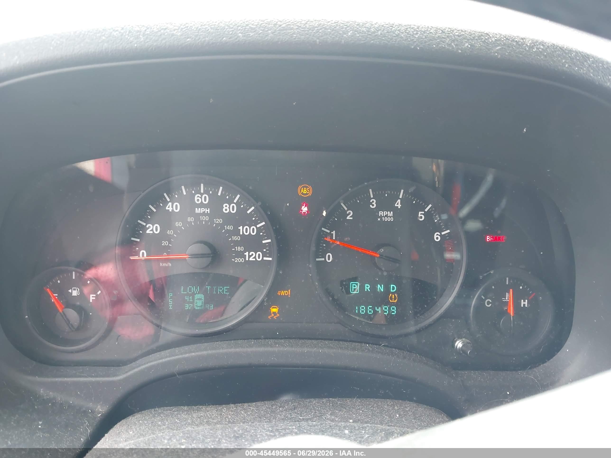 2013 Jeep Patriot Latitude Red vin: 1C4NJRFB9DD263845