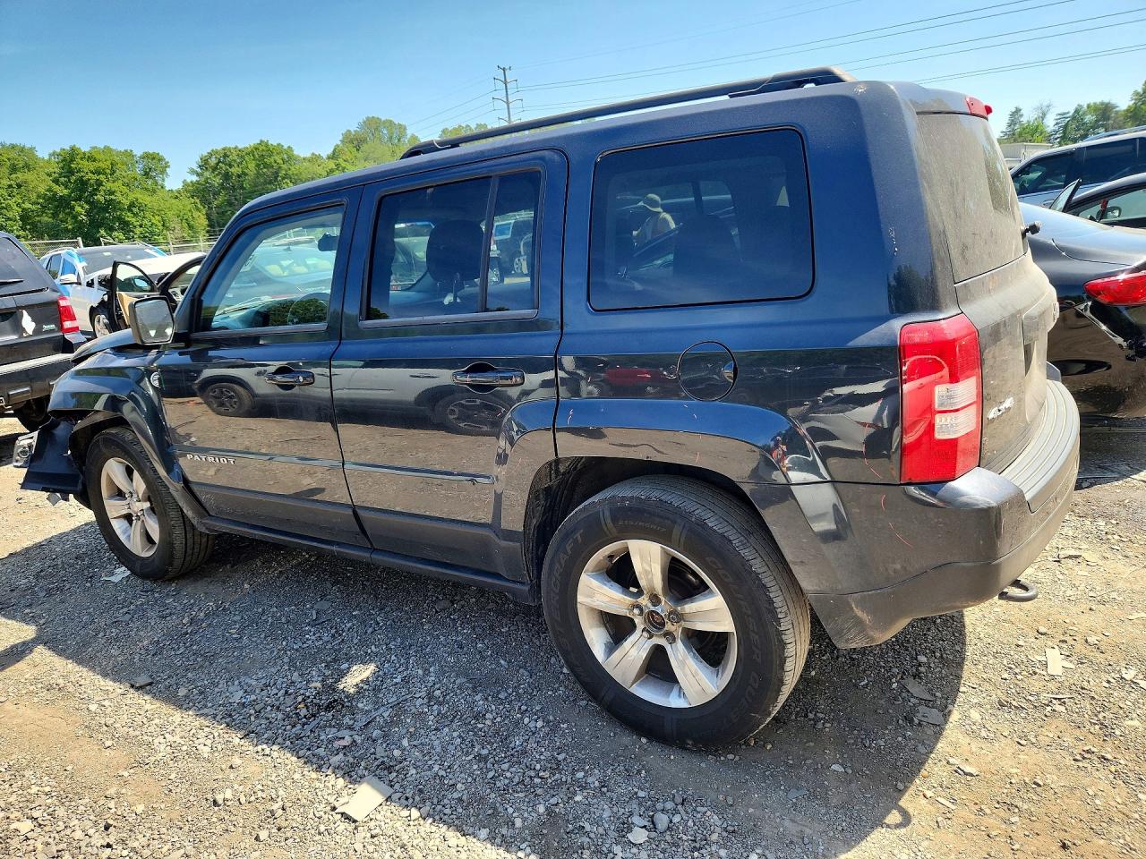 2014 Jeep Patriot Latitude Black vin: 1C4NJRFB9ED521752