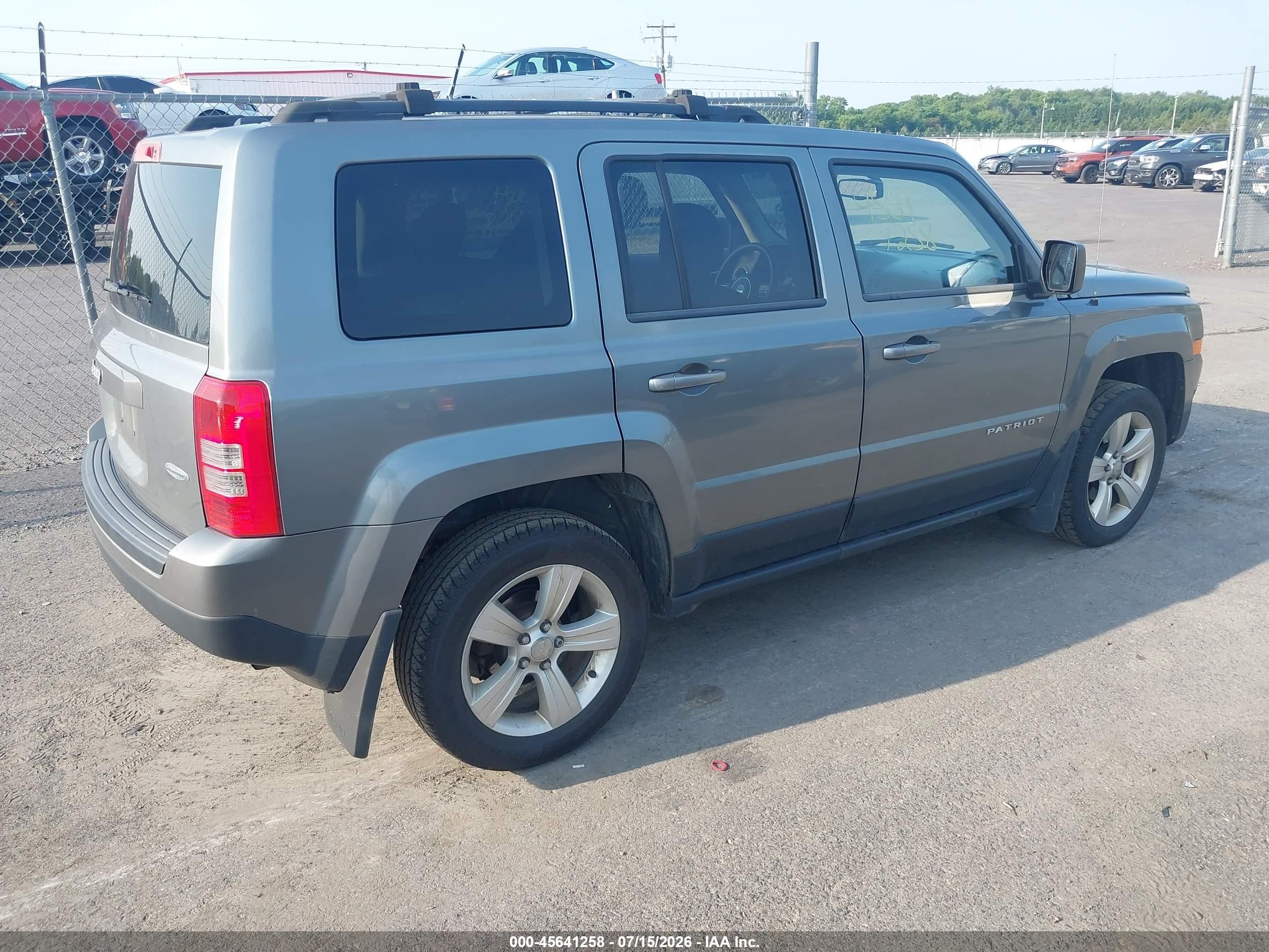 2014 Jeep Patriot Latitude Gray vin: 1C4NJRFB9ED626307