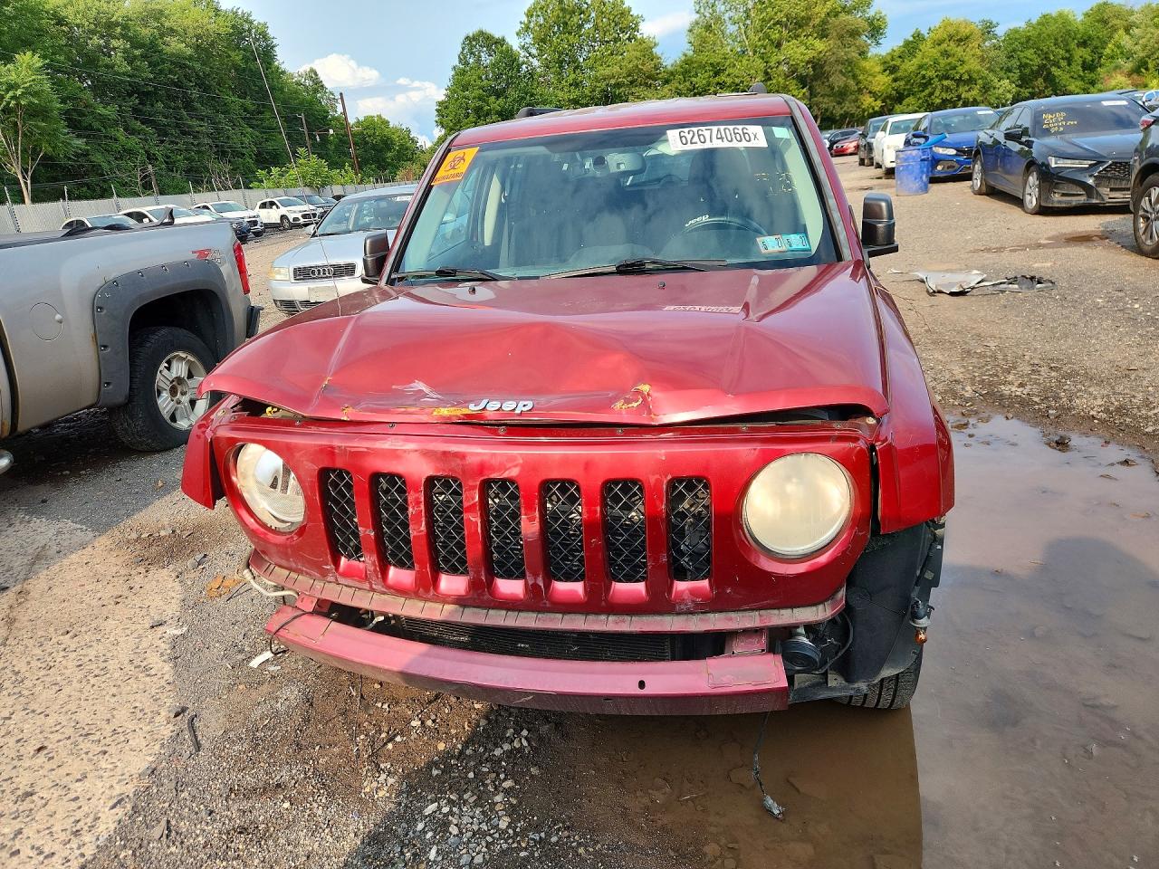 2014 Jeep Patriot Latitude Burgundy vin: 1C4NJRFB9ED629983