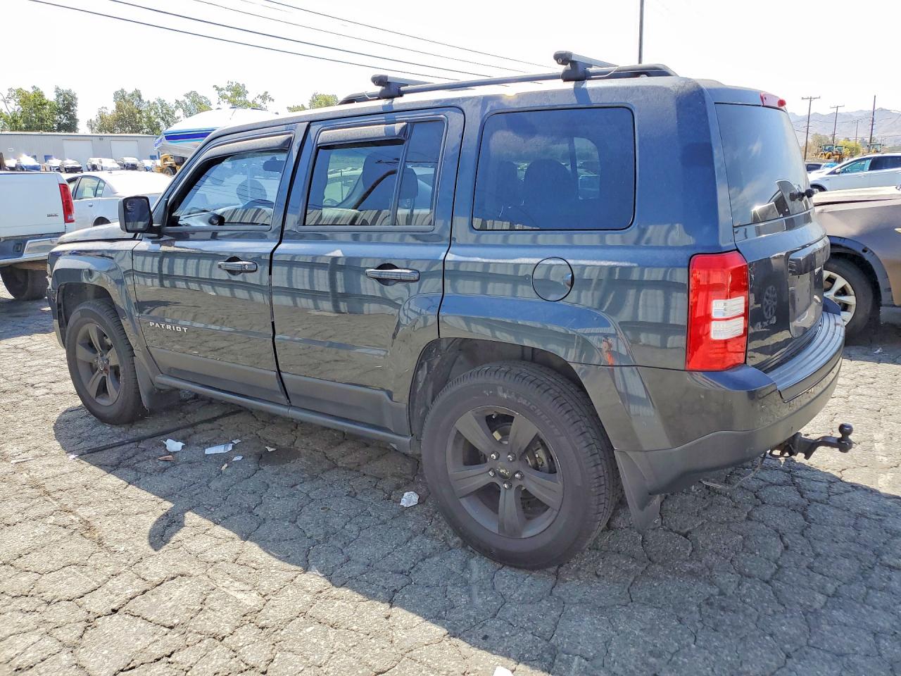 2014 Jeep Patriot Latitude Gray vin: 1C4NJRFB9ED759715