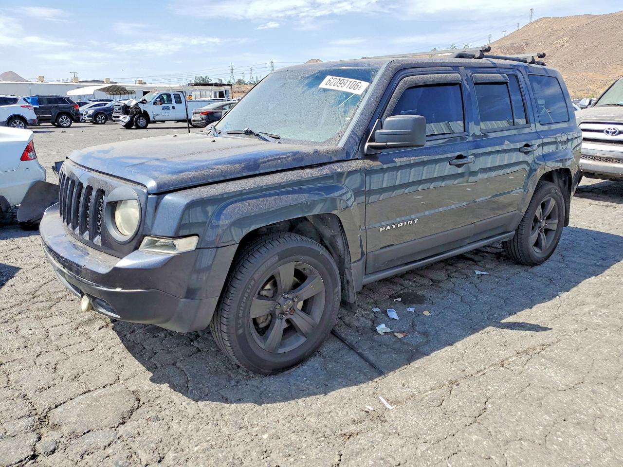 2014 Jeep Patriot Latitude Gray vin: 1C4NJRFB9ED759715