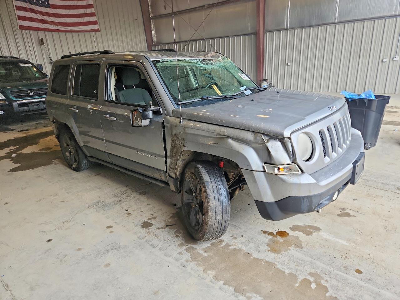 2014 Jeep Patriot Latitude Silver vin: 1C4NJRFB9ED778247