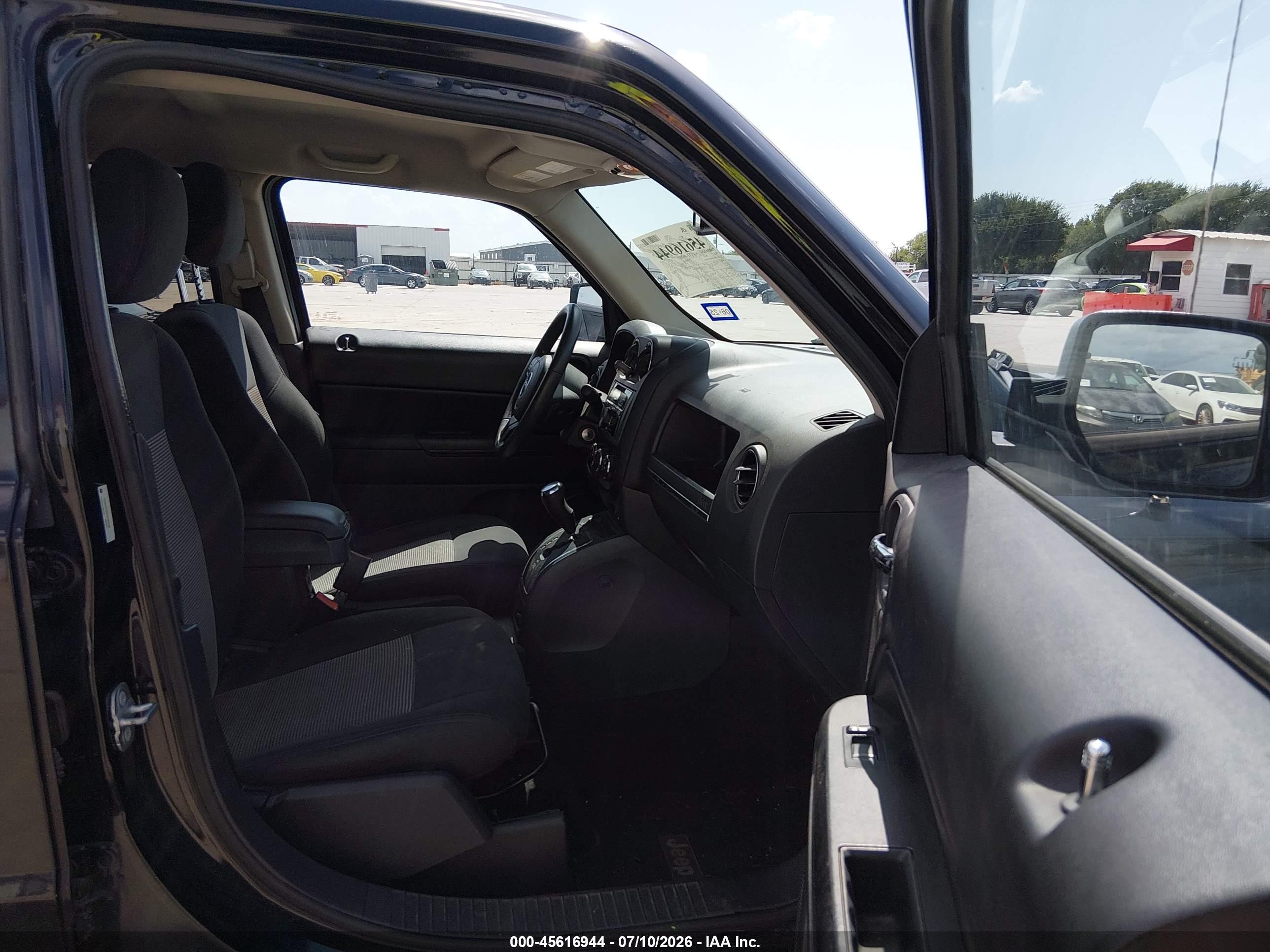 2014 Jeep Patriot Latitude Black vin: 1C4NJRFB9ED788258