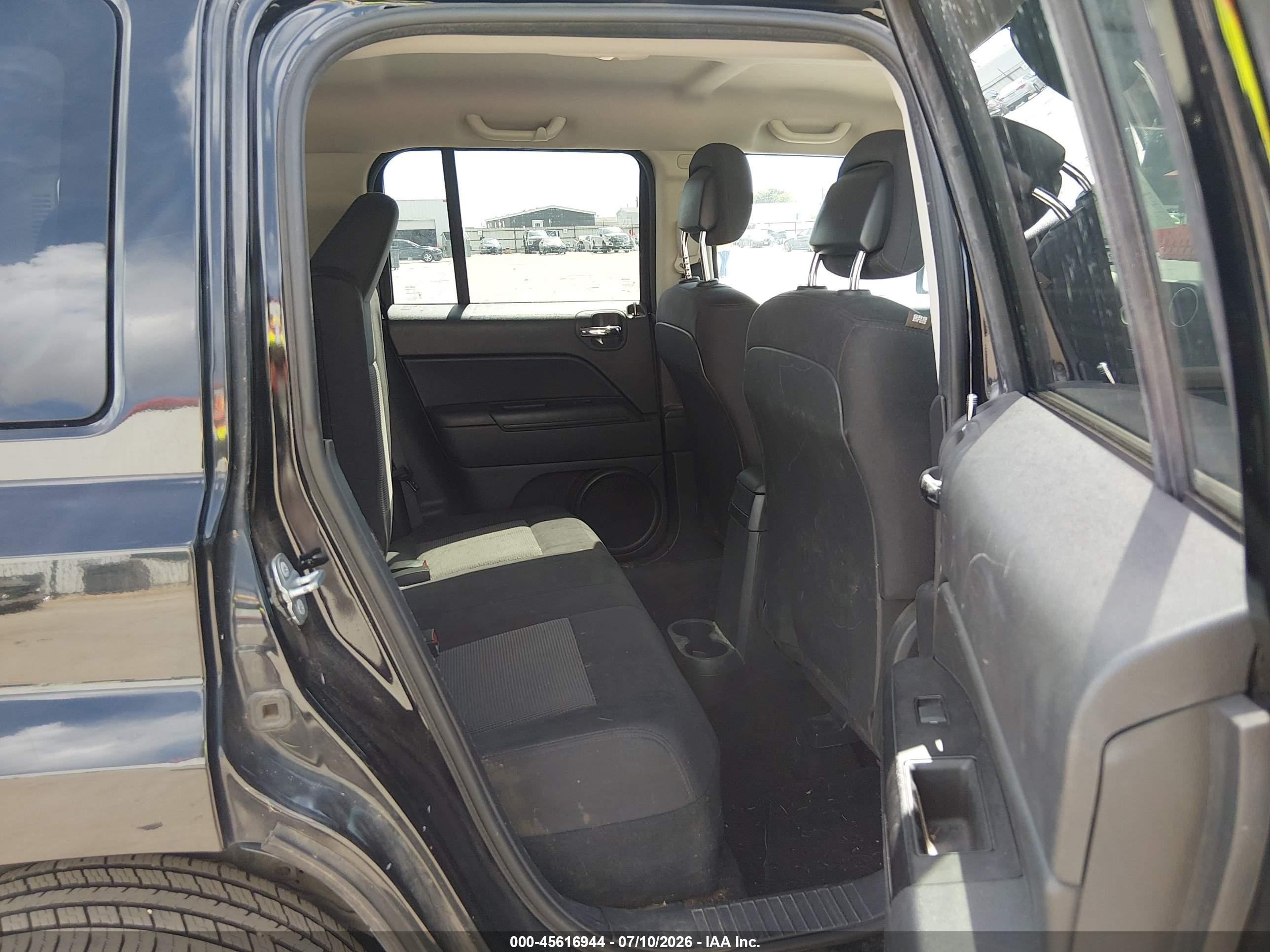 2014 Jeep Patriot Latitude Black vin: 1C4NJRFB9ED788258
