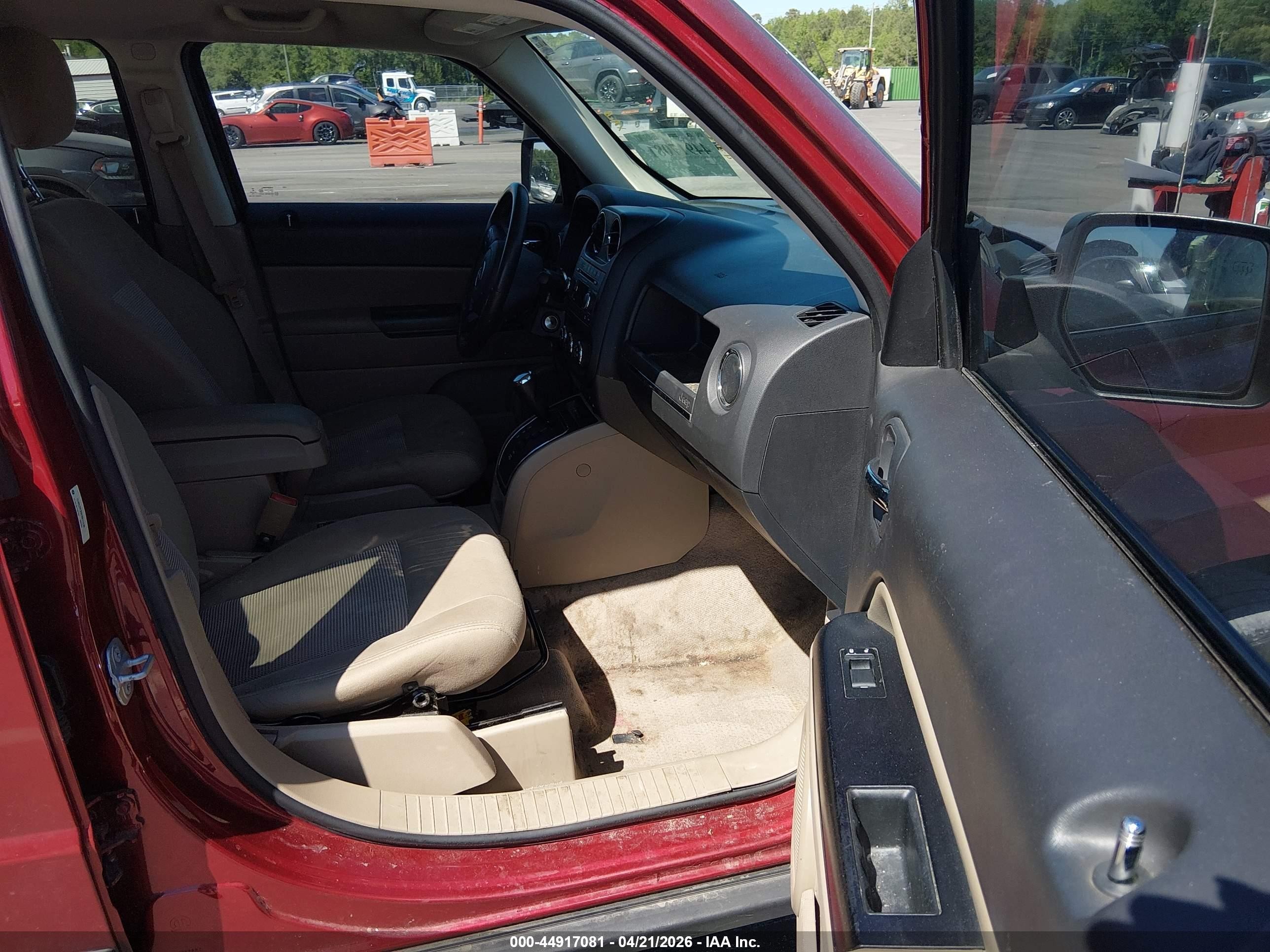 2014 Jeep Patriot Latitude Красный vin: 1C4NJRFB9ED811246