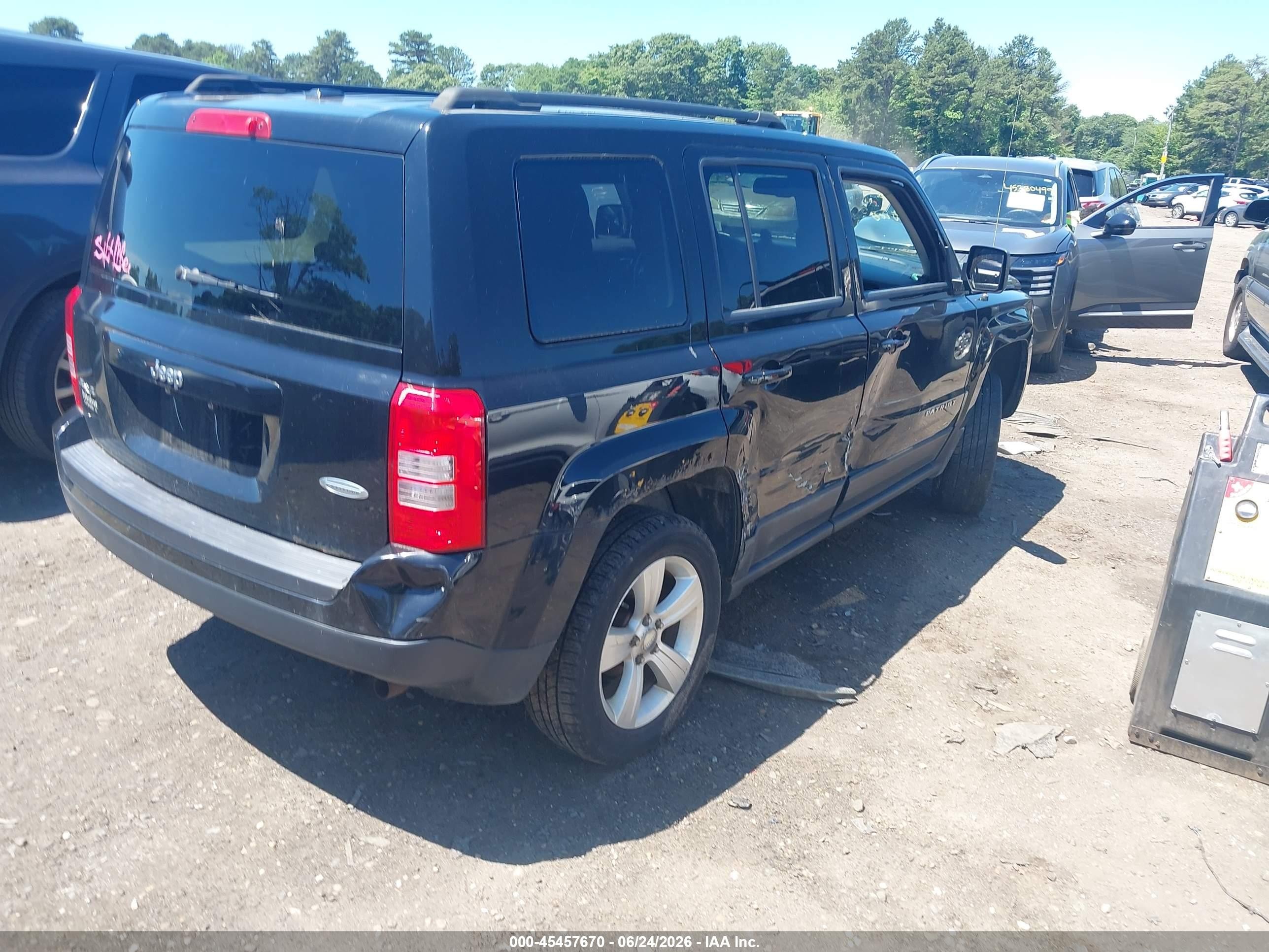 2014 Jeep Patriot Latitude Черный vin: 1C4NJRFB9ED892314