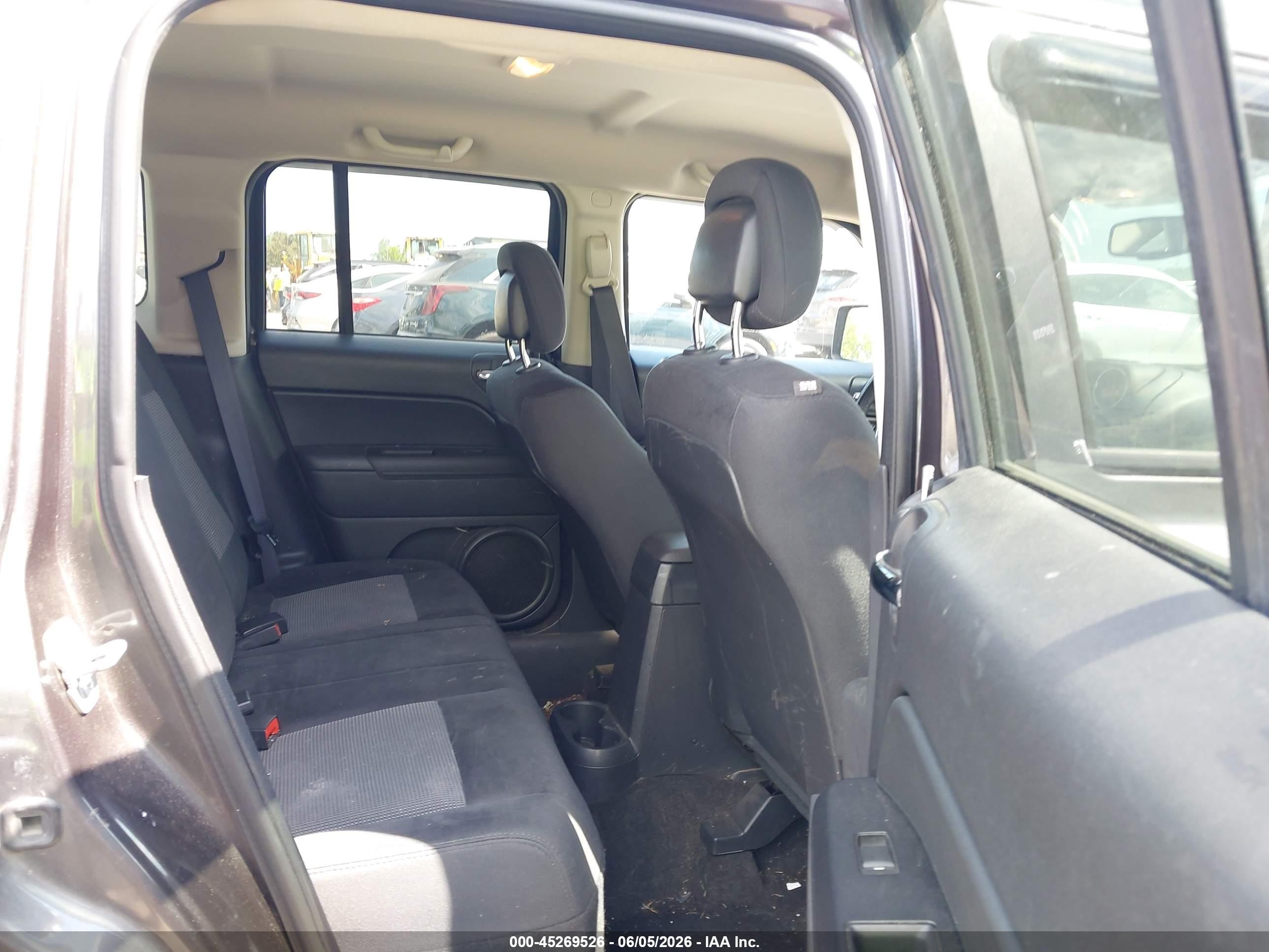 2015 Jeep Patriot Latitude Black vin: 1C4NJRFB9FD189586