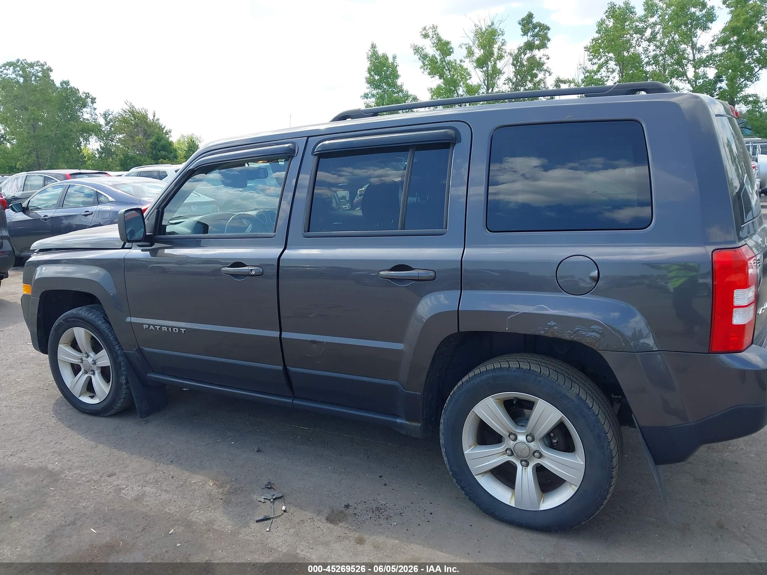 2015 Jeep Patriot Latitude Black vin: 1C4NJRFB9FD189586