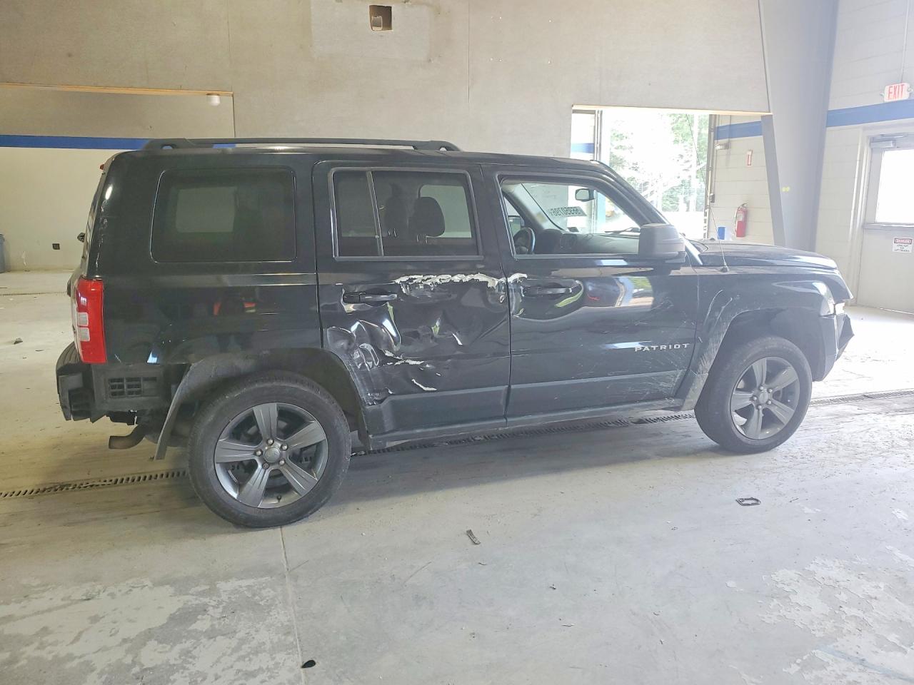 2015 Jeep Patriot Latitude Black vin: 1C4NJRFB9FD269826