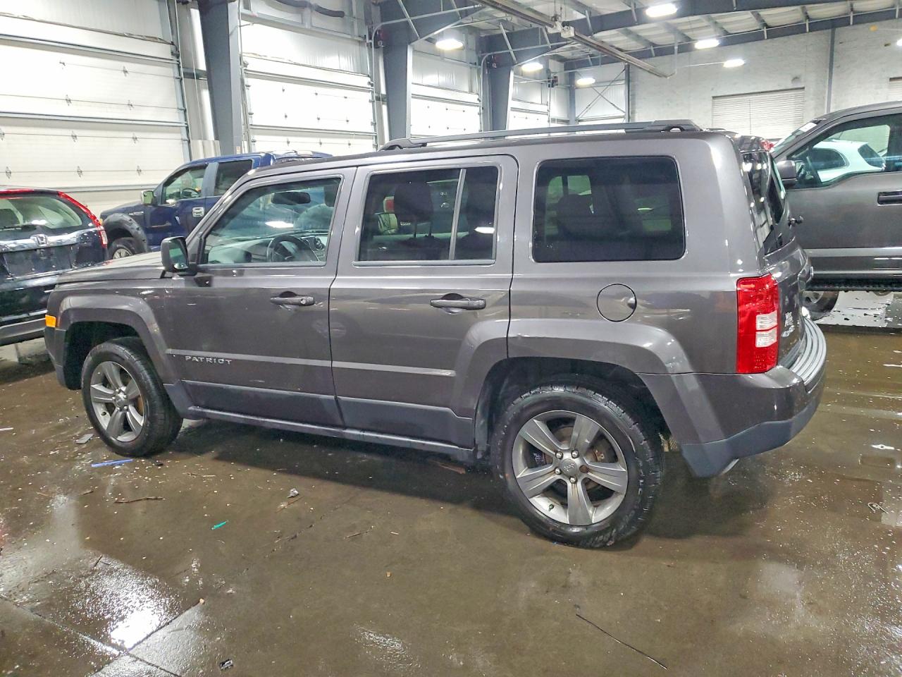 2015 Jeep Patriot Latitude Gray vin: 1C4NJRFB9FD396818