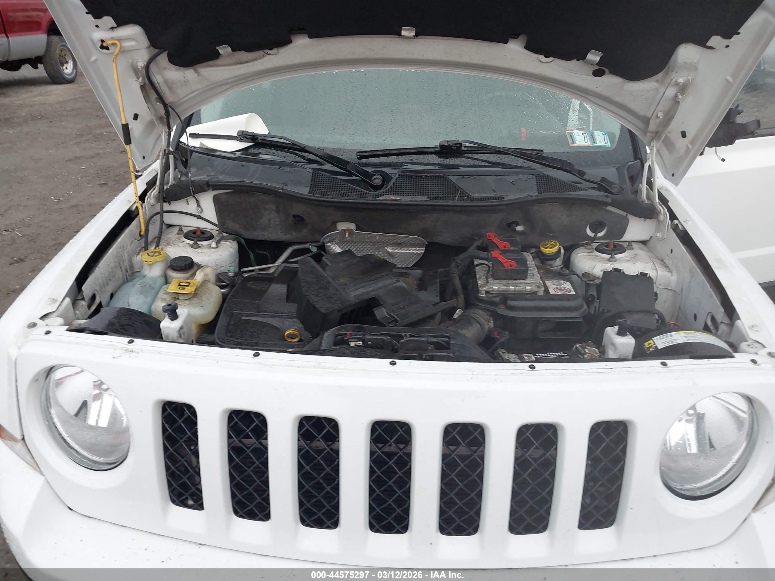 2012 Jeep Patriot Latitude White vin: 1C4NJRFBXCD511180