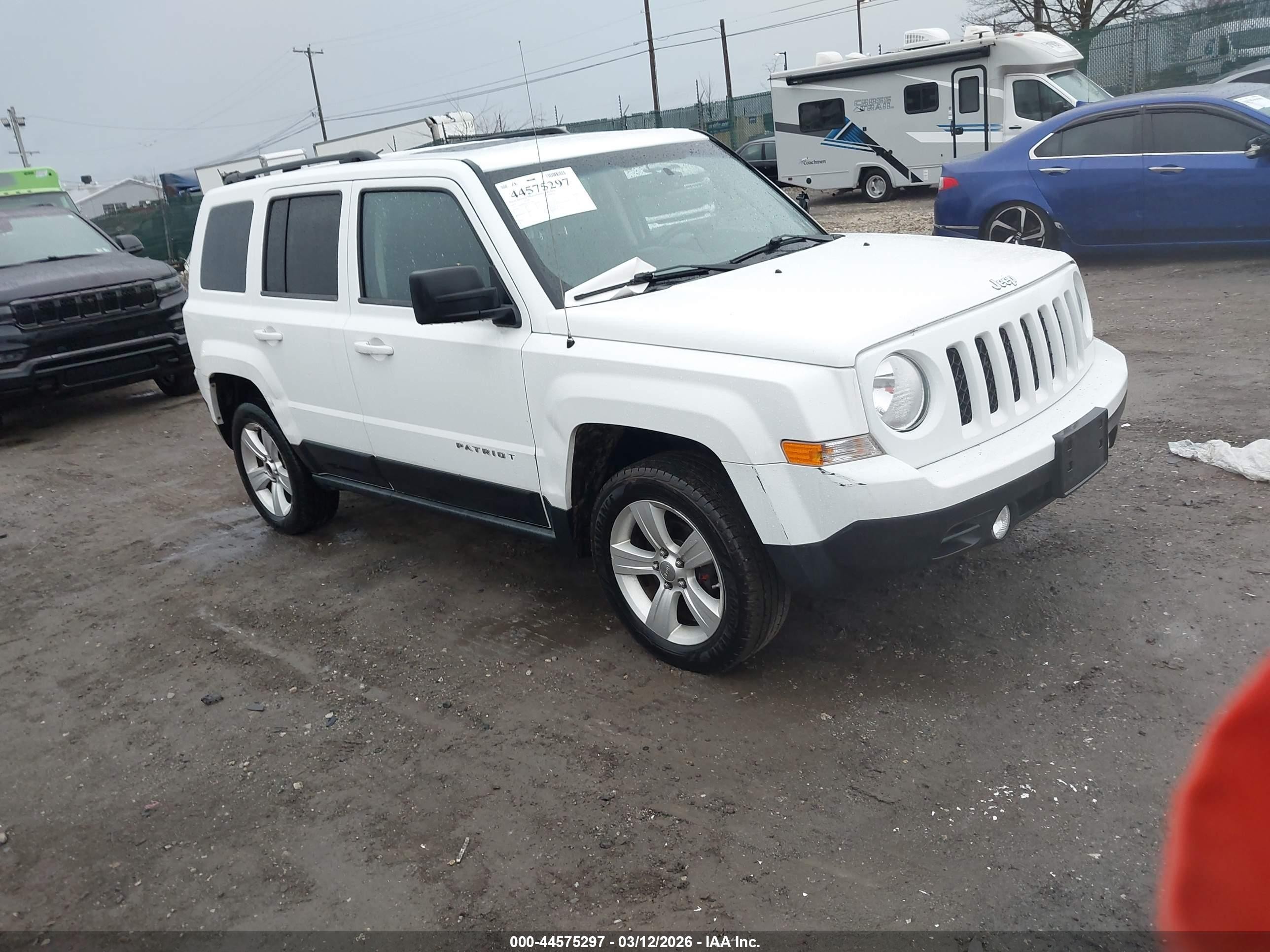 2012 Jeep Patriot Latitude Белый vin: 1C4NJRFBXCD511180