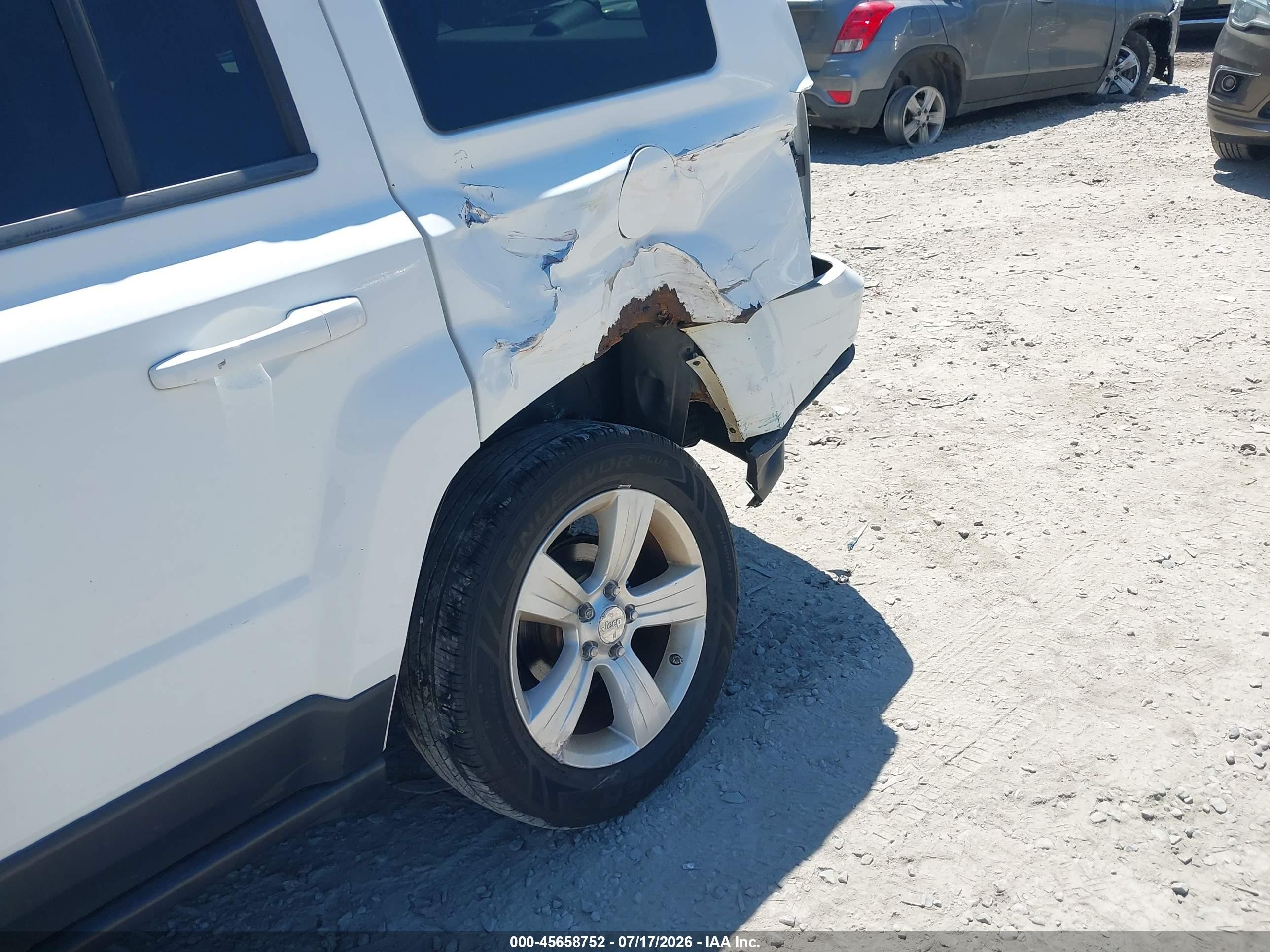 2012 Jeep Patriot Latitude Белый vin: 1C4NJRFBXCD543787