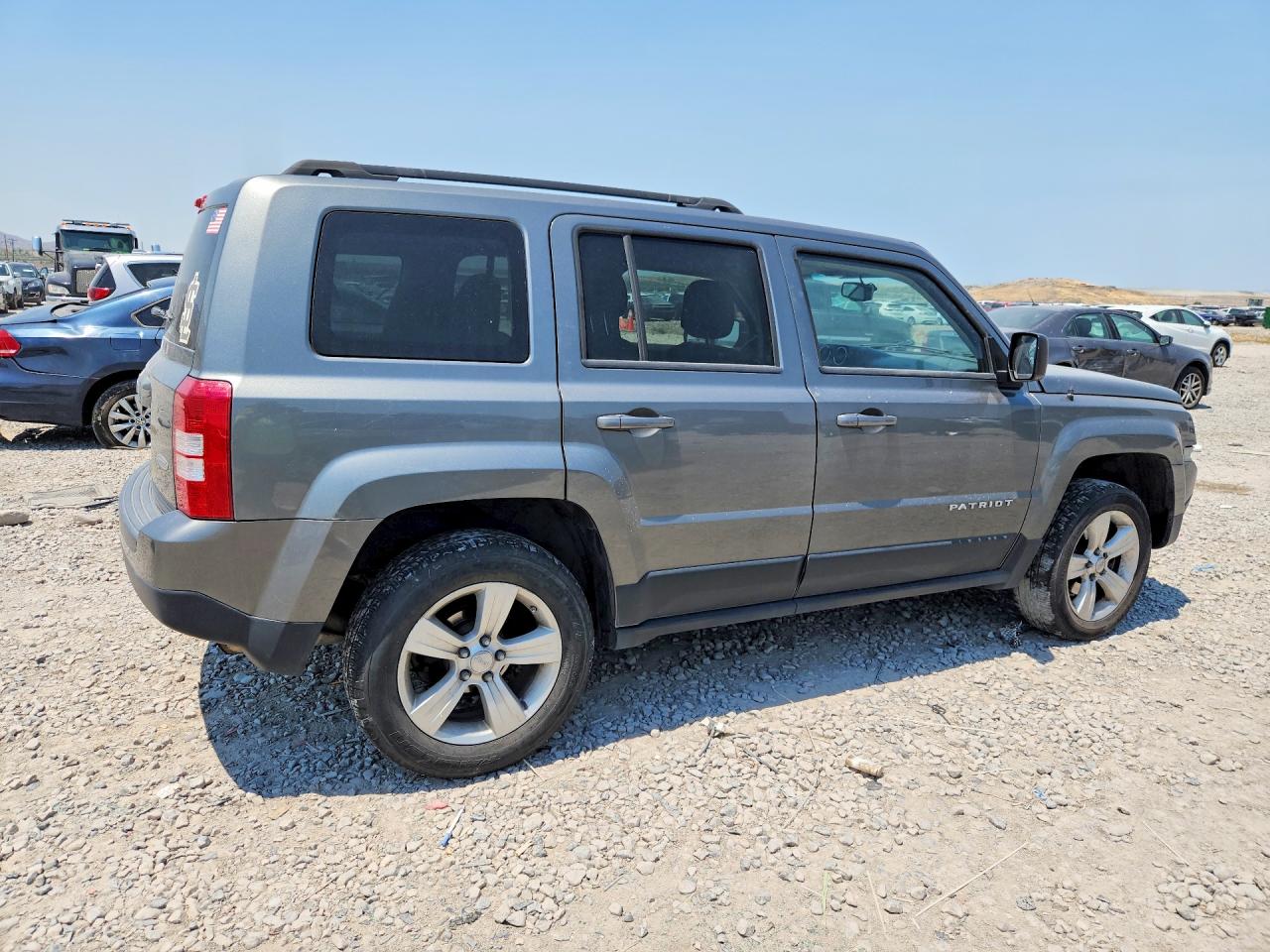 2012 Jeep Patriot Latitude Gray vin: 1C4NJRFBXCD603311