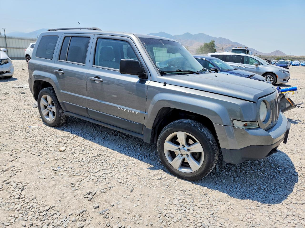 2012 Jeep Patriot Latitude Gray vin: 1C4NJRFBXCD603311