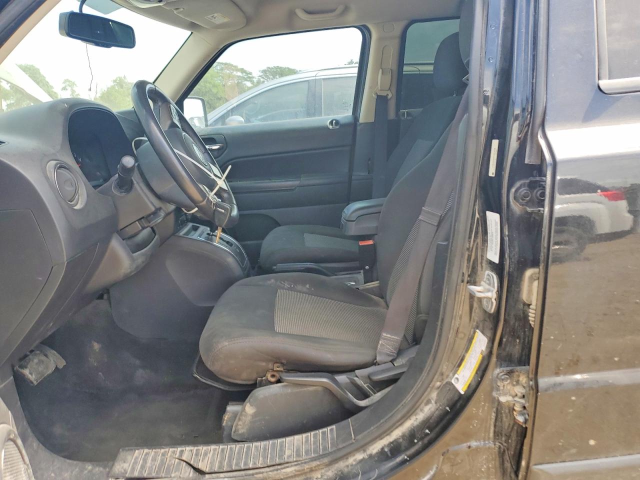 2012 Jeep Patriot Latitude Charcoal vin: 1C4NJRFBXCD692250