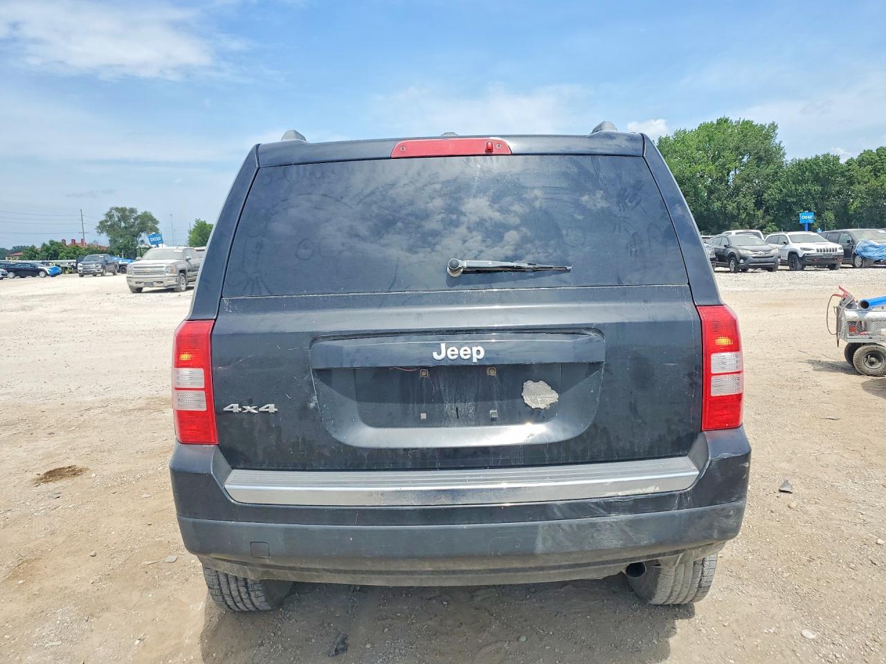 2012 Jeep Patriot Latitude Charcoal vin: 1C4NJRFBXCD692250