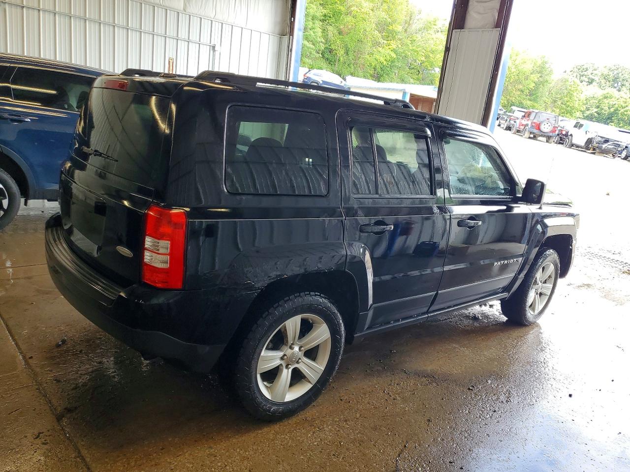 2012 Jeep Patriot Latitude Black vin: 1C4NJRFBXCD706163