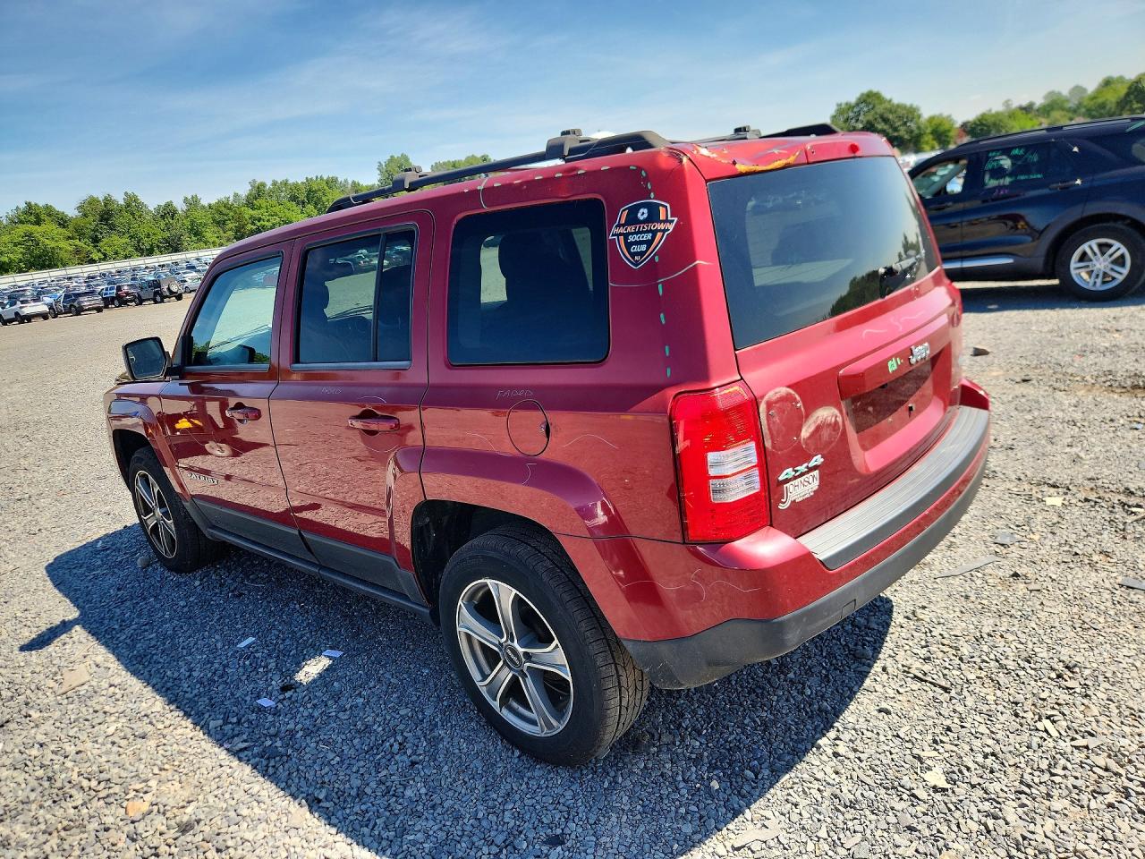 2014 Jeep Patriot Latitude Red vin: 1C4NJRFBXED501591