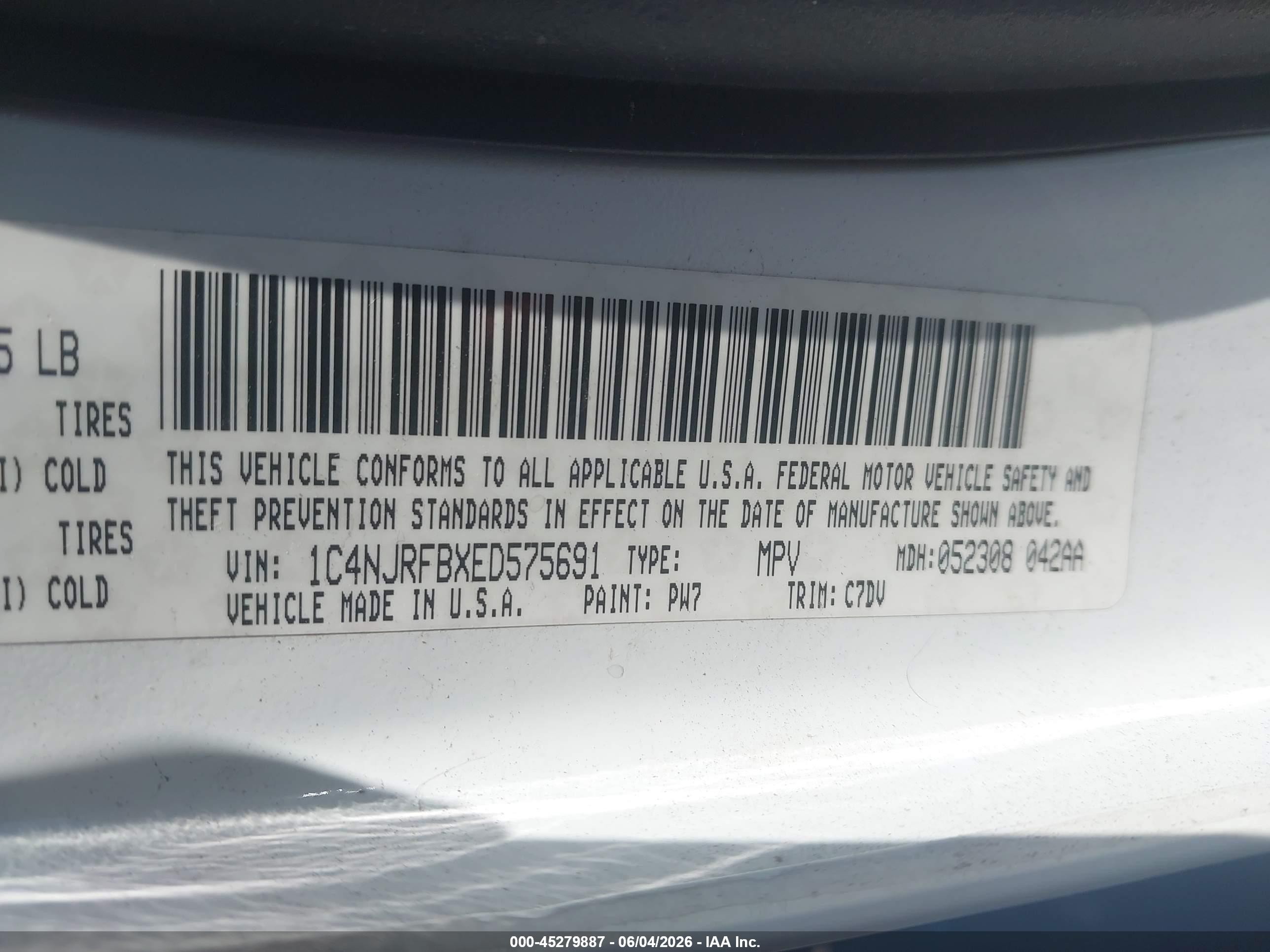 2014 Jeep Patriot Latitude White vin: 1C4NJRFBXED575691