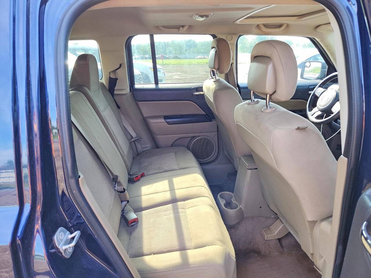 2014 Jeep Patriot Latitude Blue vin: 1C4NJRFBXED688766