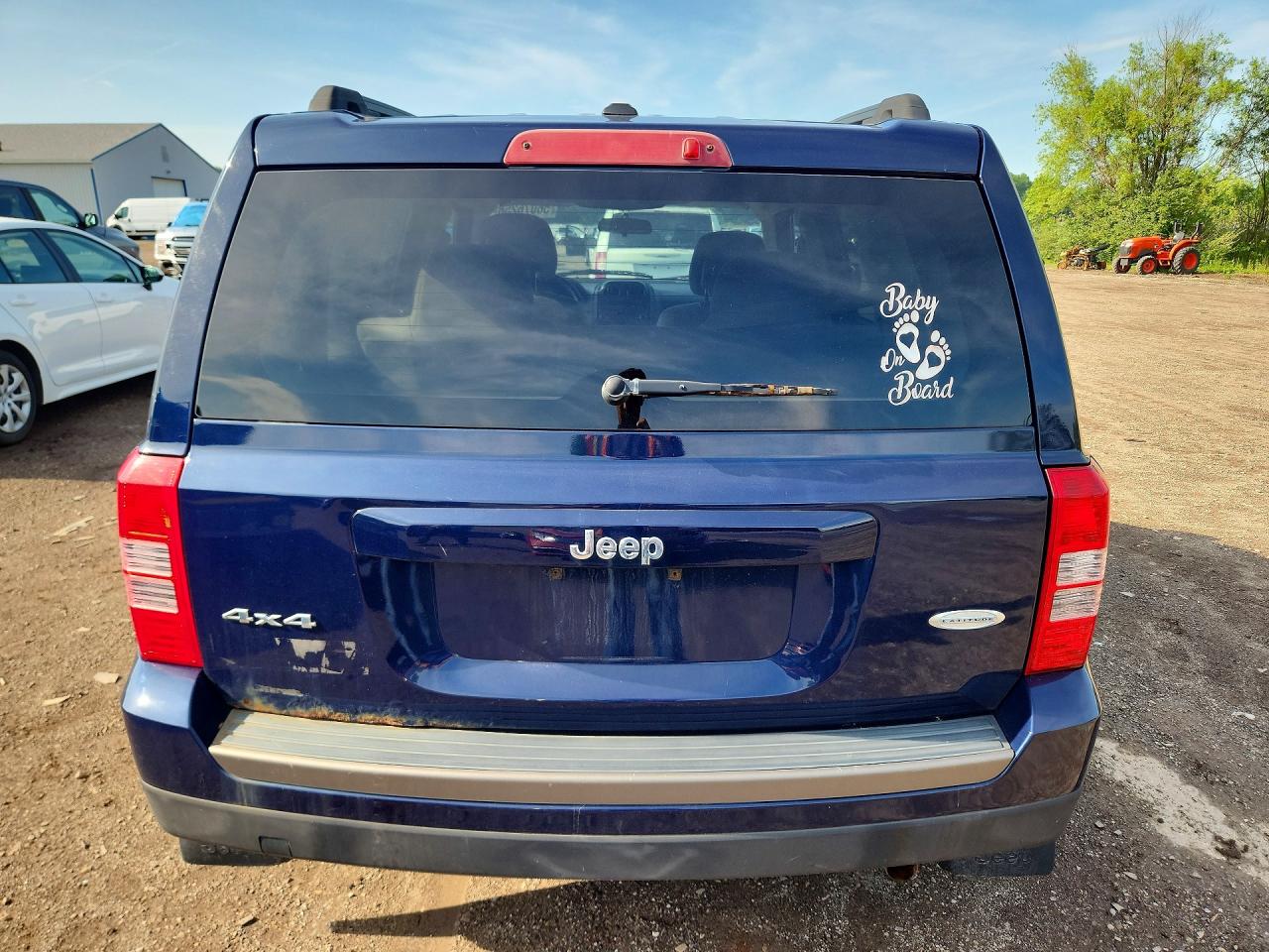 2014 Jeep Patriot Latitude Blue vin: 1C4NJRFBXED688766