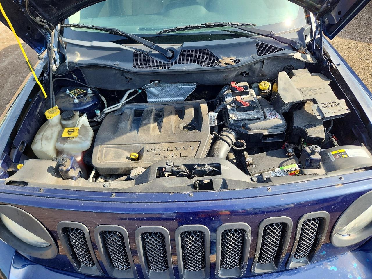 2014 Jeep Patriot Latitude Blue vin: 1C4NJRFBXED688766