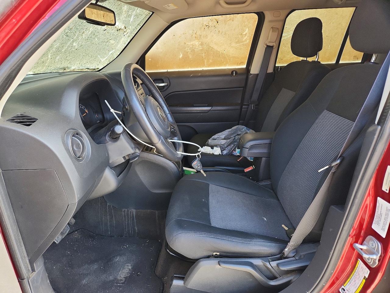 2014 Jeep Patriot Latitude Burn vin: 1C4NJRFBXED693952