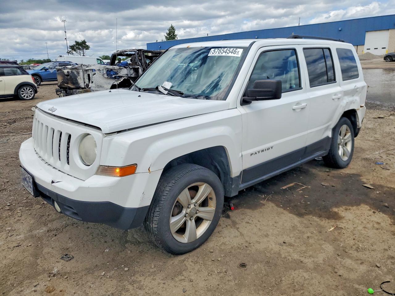 2014 Jeep Patriot Latitude White vin: 1C4NJRFBXED694003