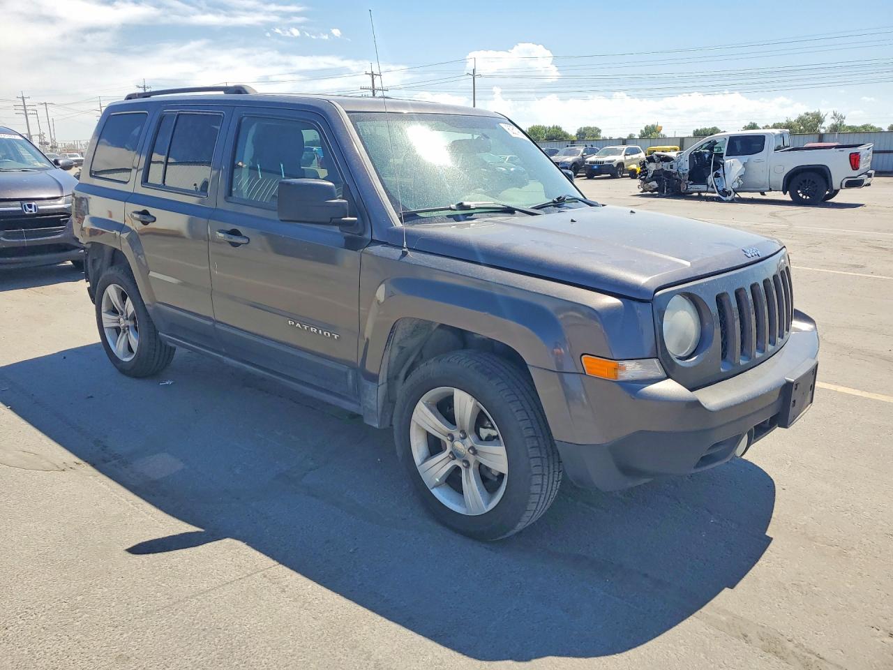 2014 Jeep Patriot Latitude Gray vin: 1C4NJRFBXED744463