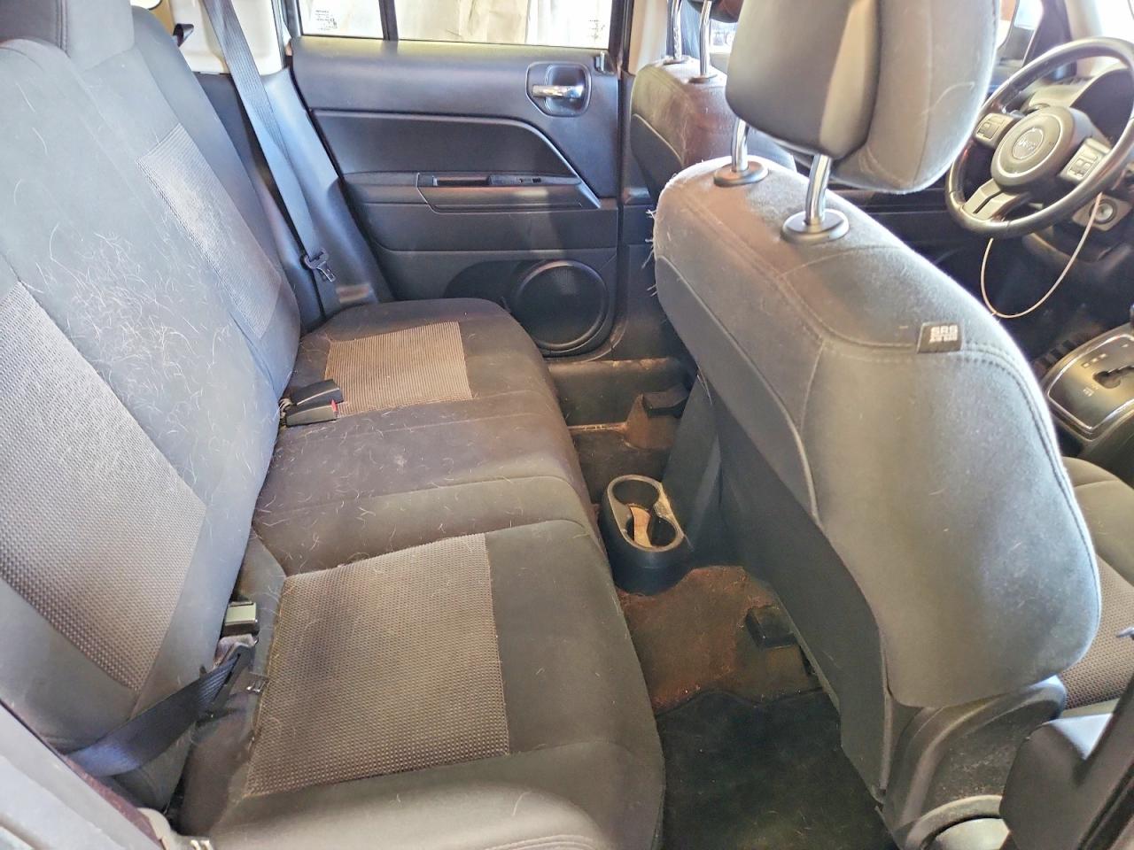 2014 Jeep Patriot Latitude Silver vin: 1C4NJRFBXED760226