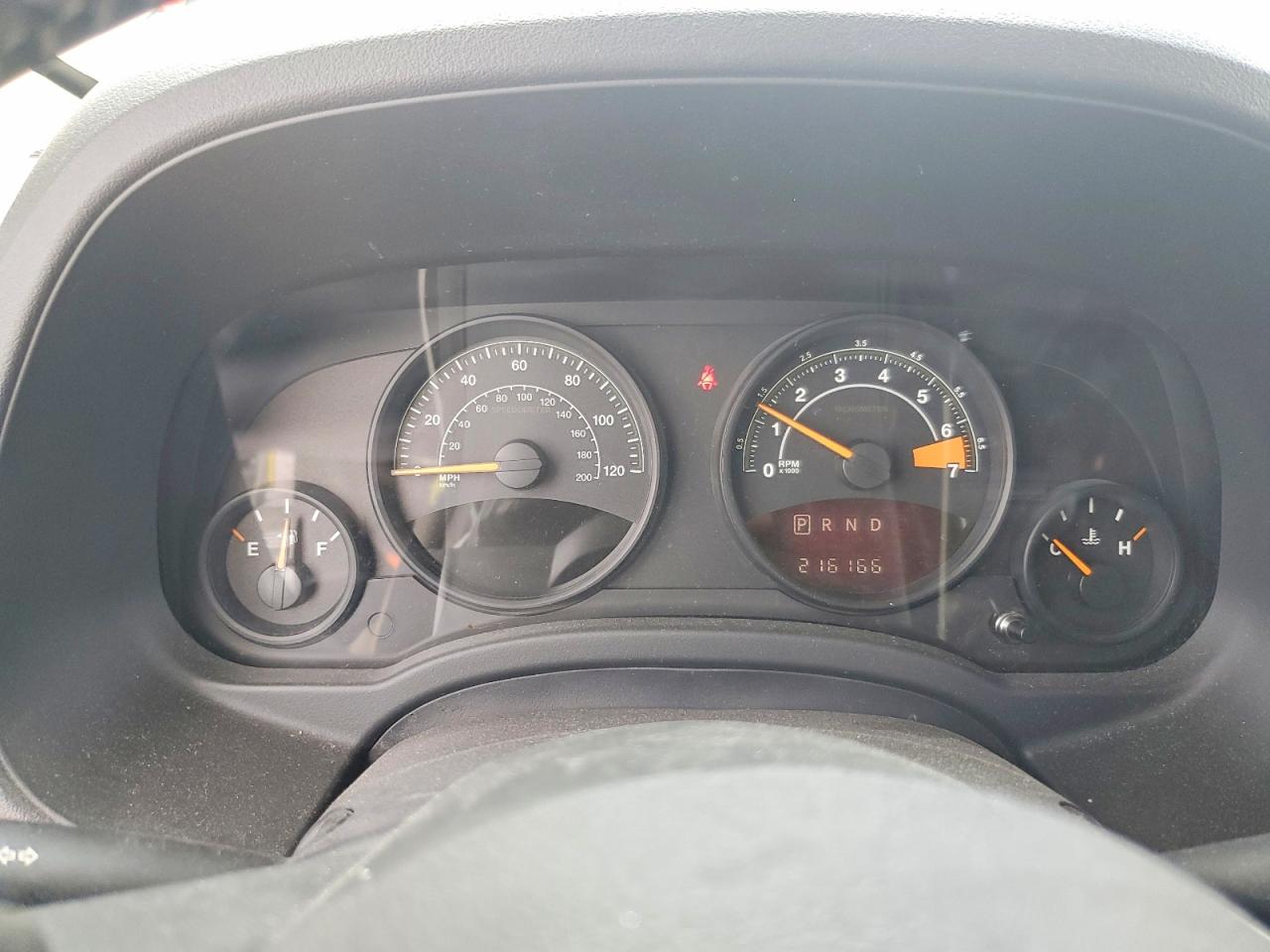 2014 Jeep Patriot Latitude Silver vin: 1C4NJRFBXED778158